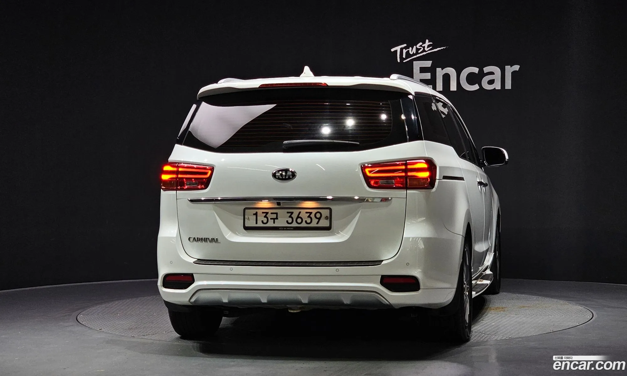 Kia Carnival 2019 — 12