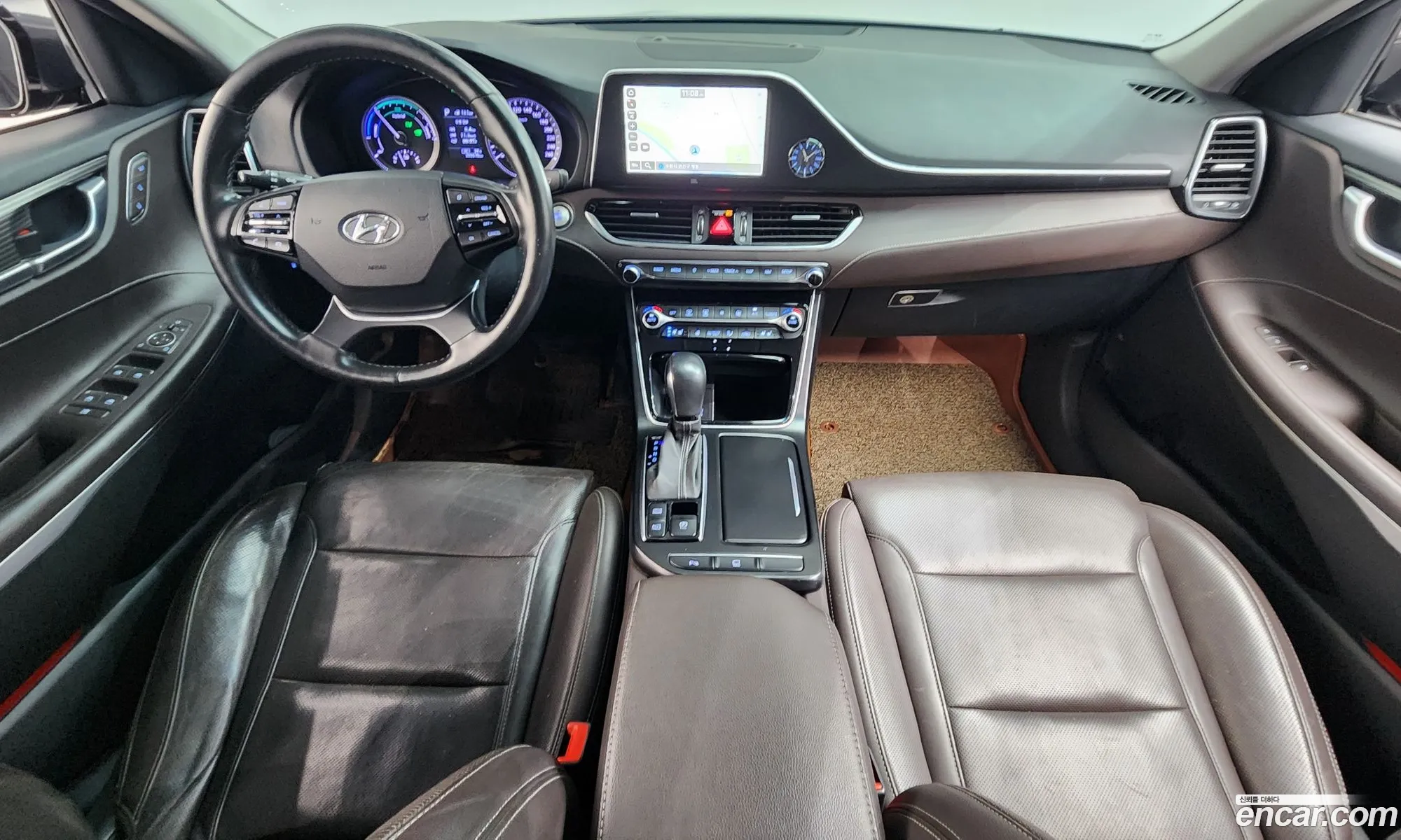 Hyundai Grandeur IG Hybrid 2018 — 17