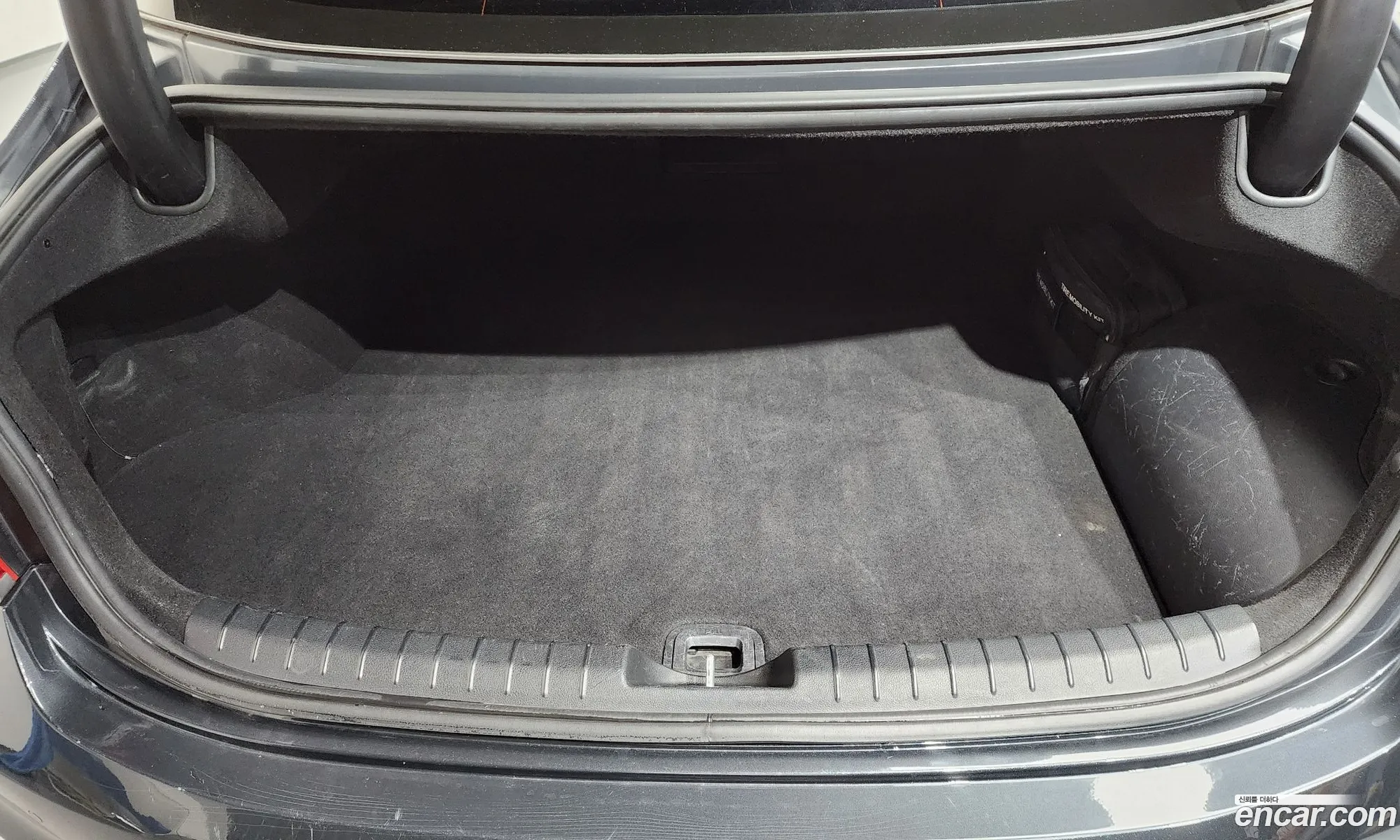 Hyundai Grandeur IG Hybrid 2018 — 3