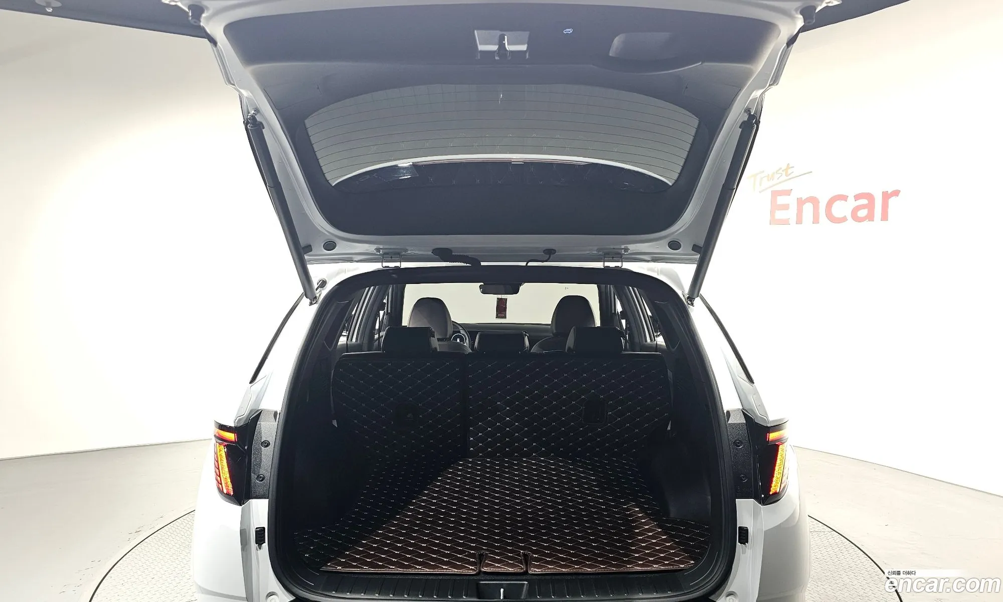 Hyundai Tucson Hybrid 2025 — 33
