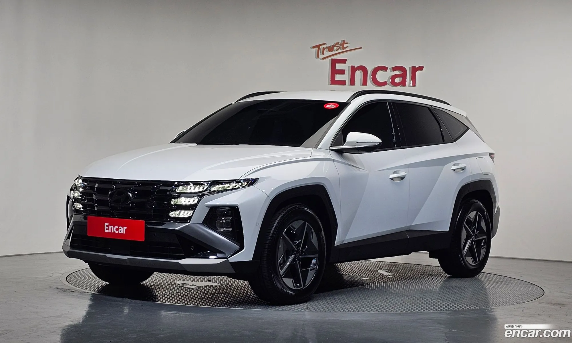 Hyundai Tucson Hybrid 2025 — 34