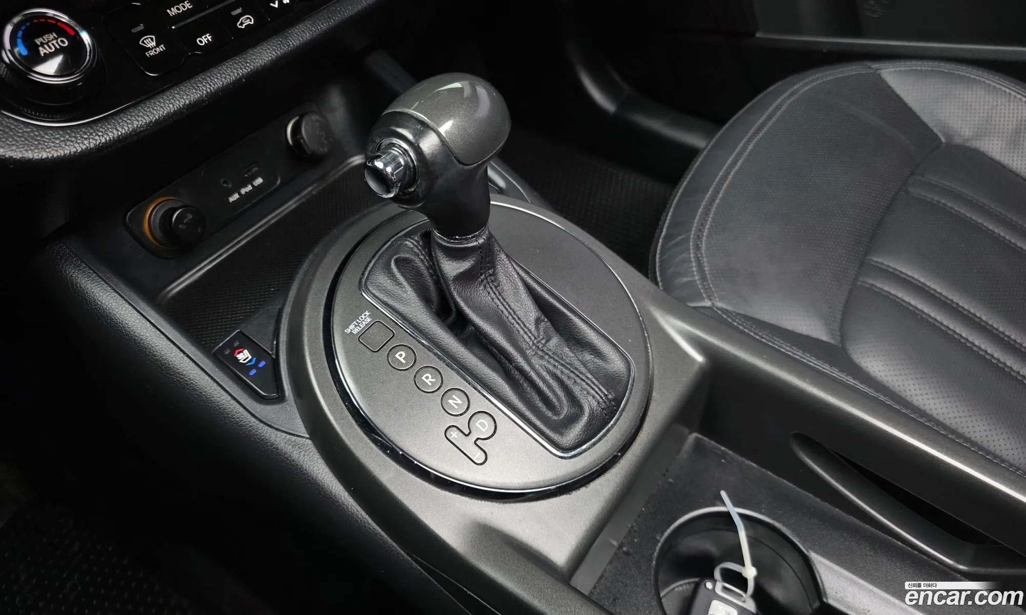 Kia Sportage R 2011 — 12