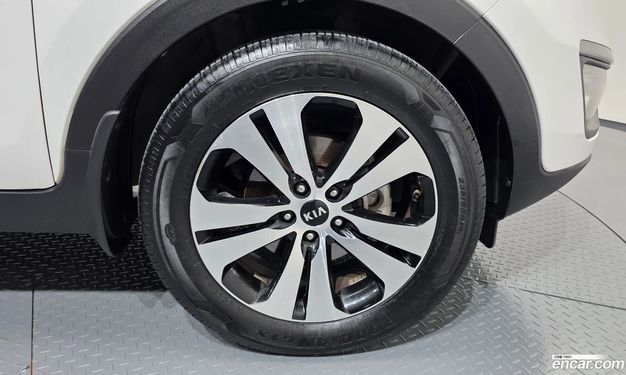 Kia Sportage R 2011 — 27