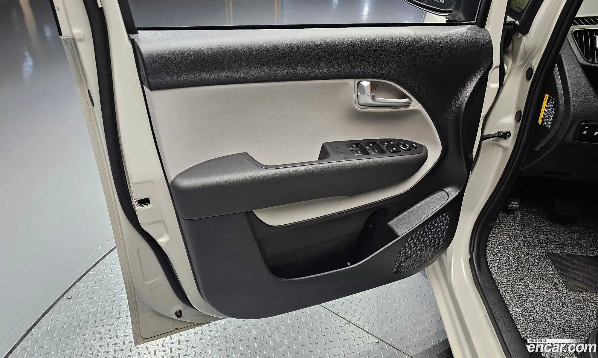 Kia Kia Ray 2025 — 26