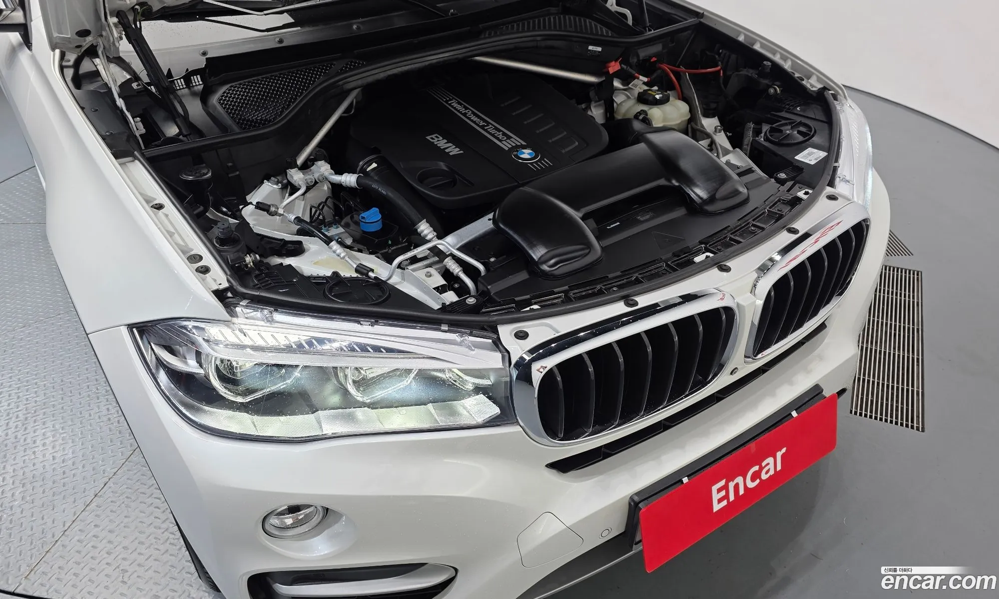 BMW X6 2017 — 32