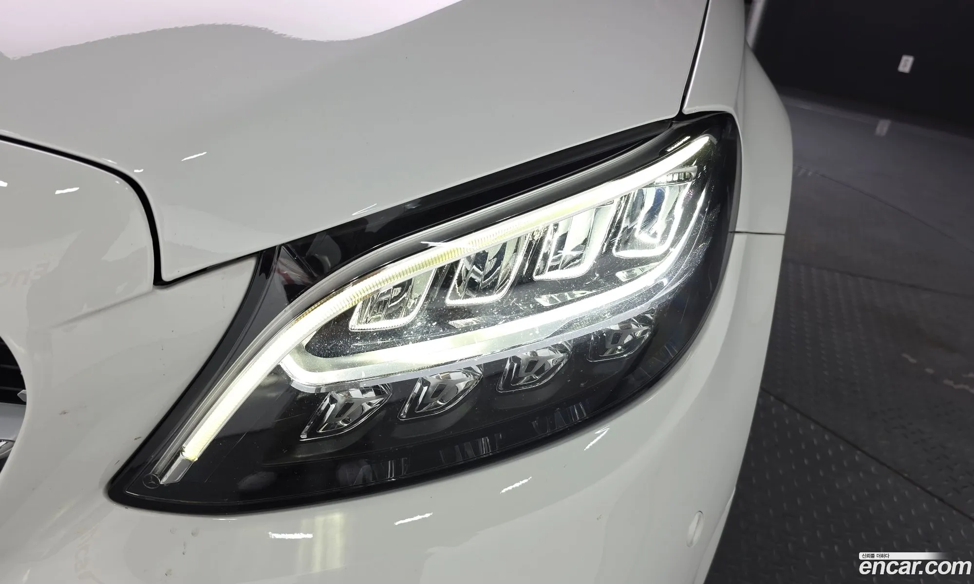 Mercedes-Benz C-Class W205 2019 — 18