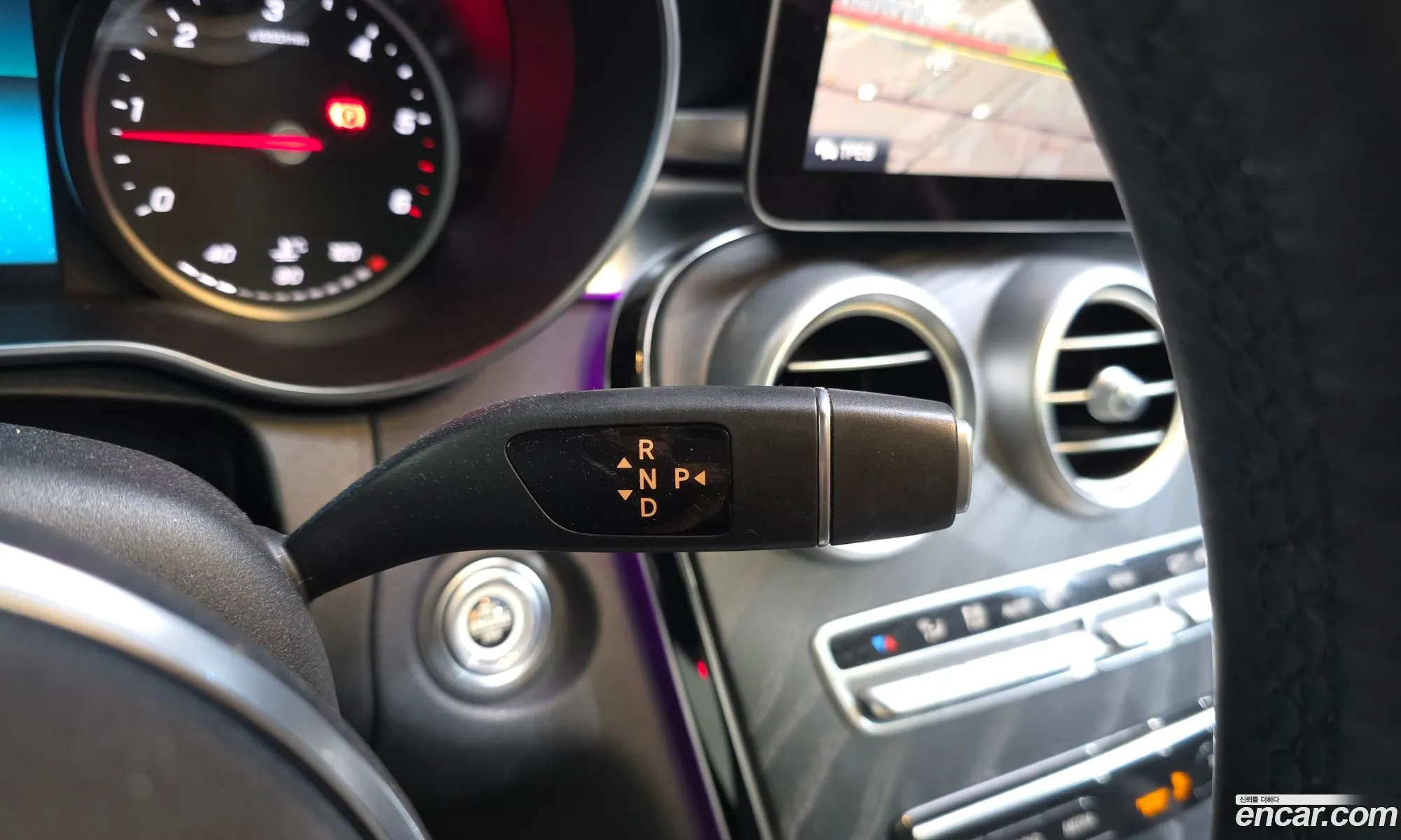 Mercedes-Benz C-Class W205 2019 — 17