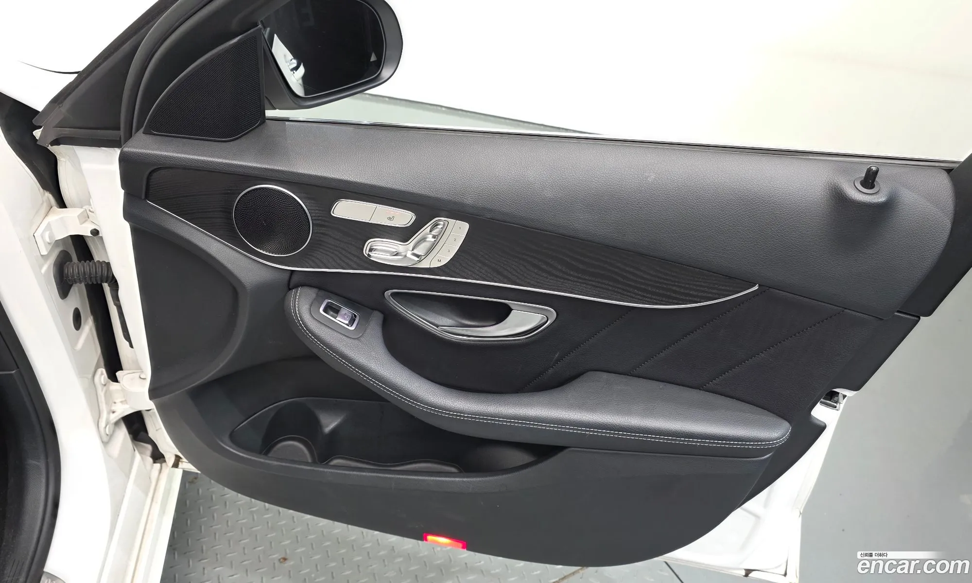 Mercedes-Benz C-Class W205 2019 — 10
