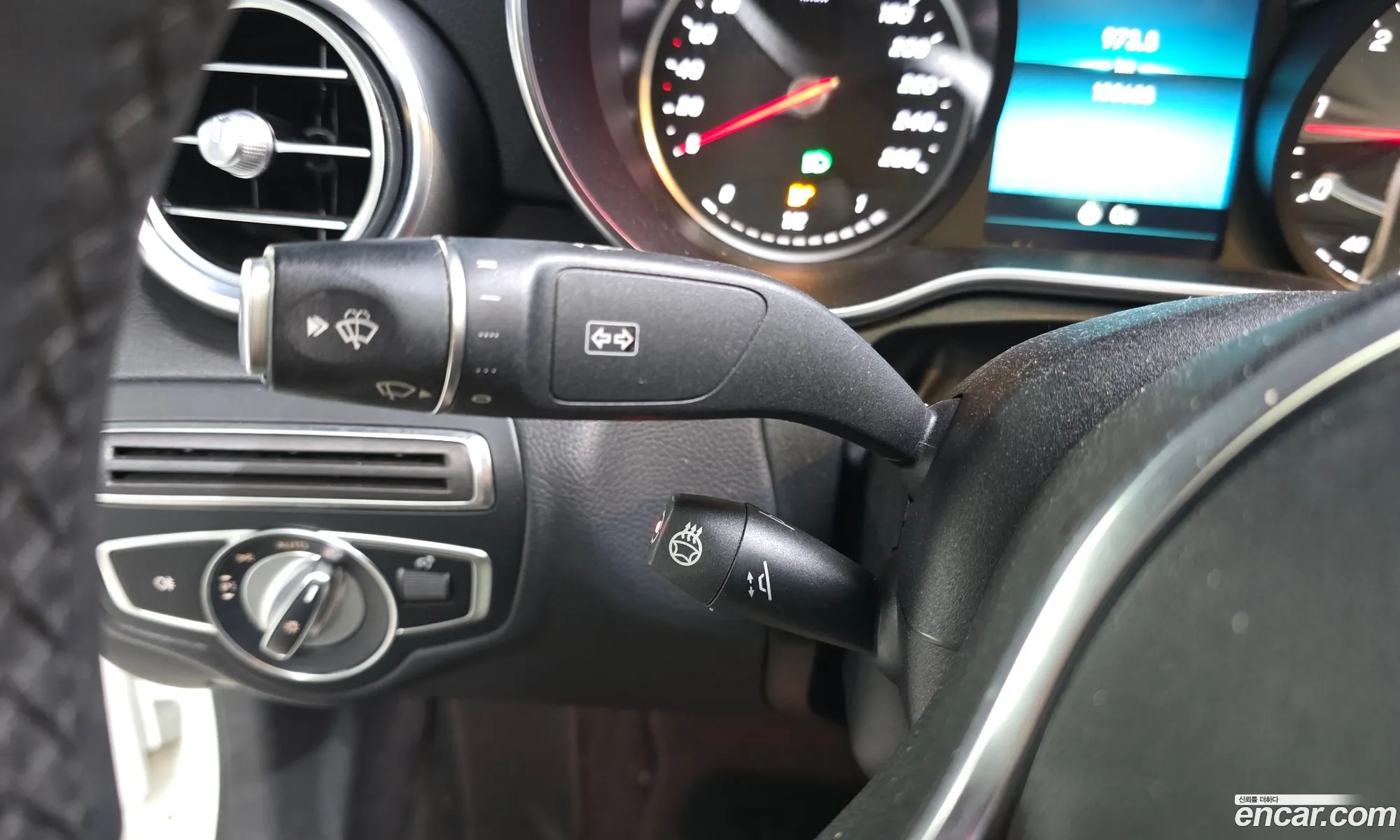 Mercedes-Benz C-Class W205 2019 — 20