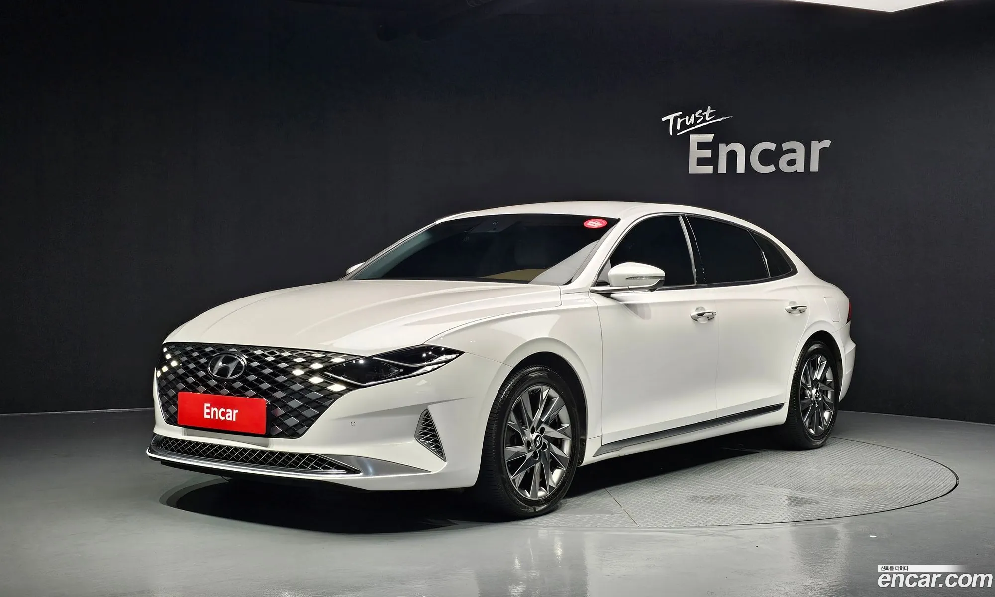 Hyundai Grandeur IG Hybrid 2019 — 16