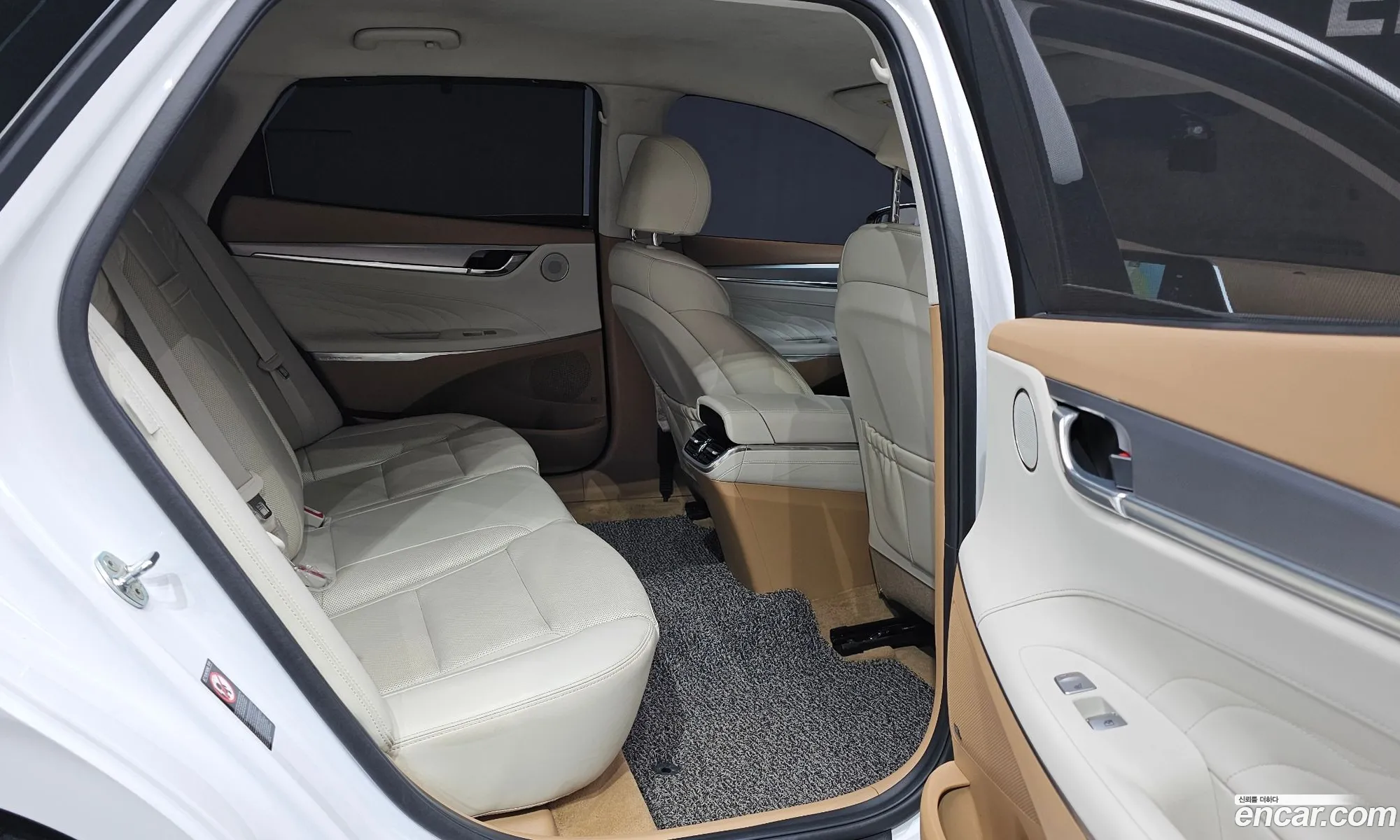 Hyundai Grandeur IG Hybrid 2019 — 10