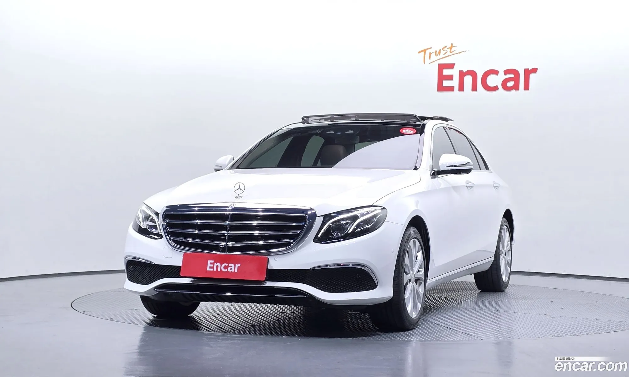 Mercedes-Benz E-Class W213 2017 WDDZF4KB5HA170054 — 10