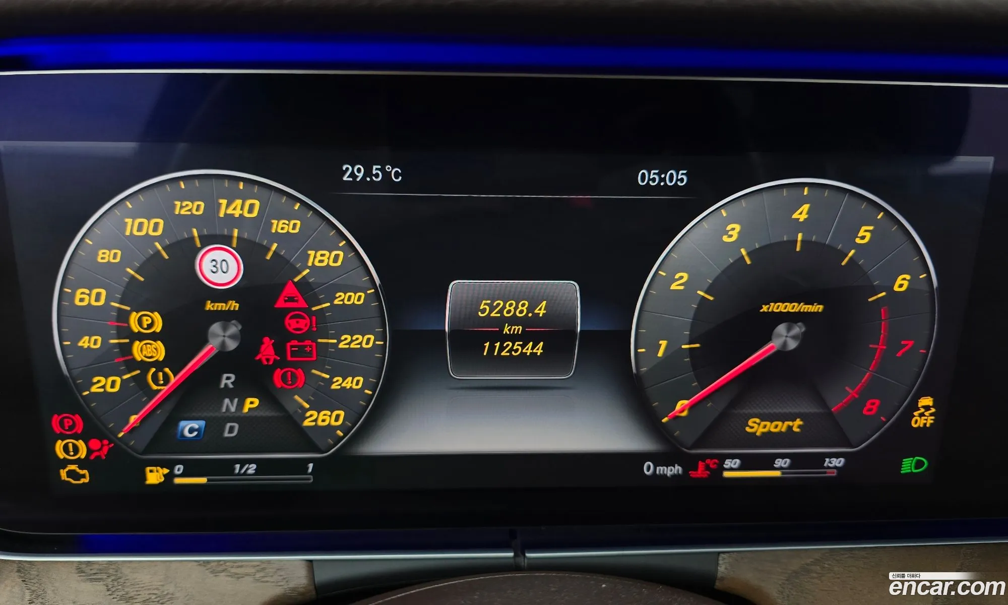 Mercedes-Benz E-Class W213 2017 WDDZF4KB5HA170054 — 8