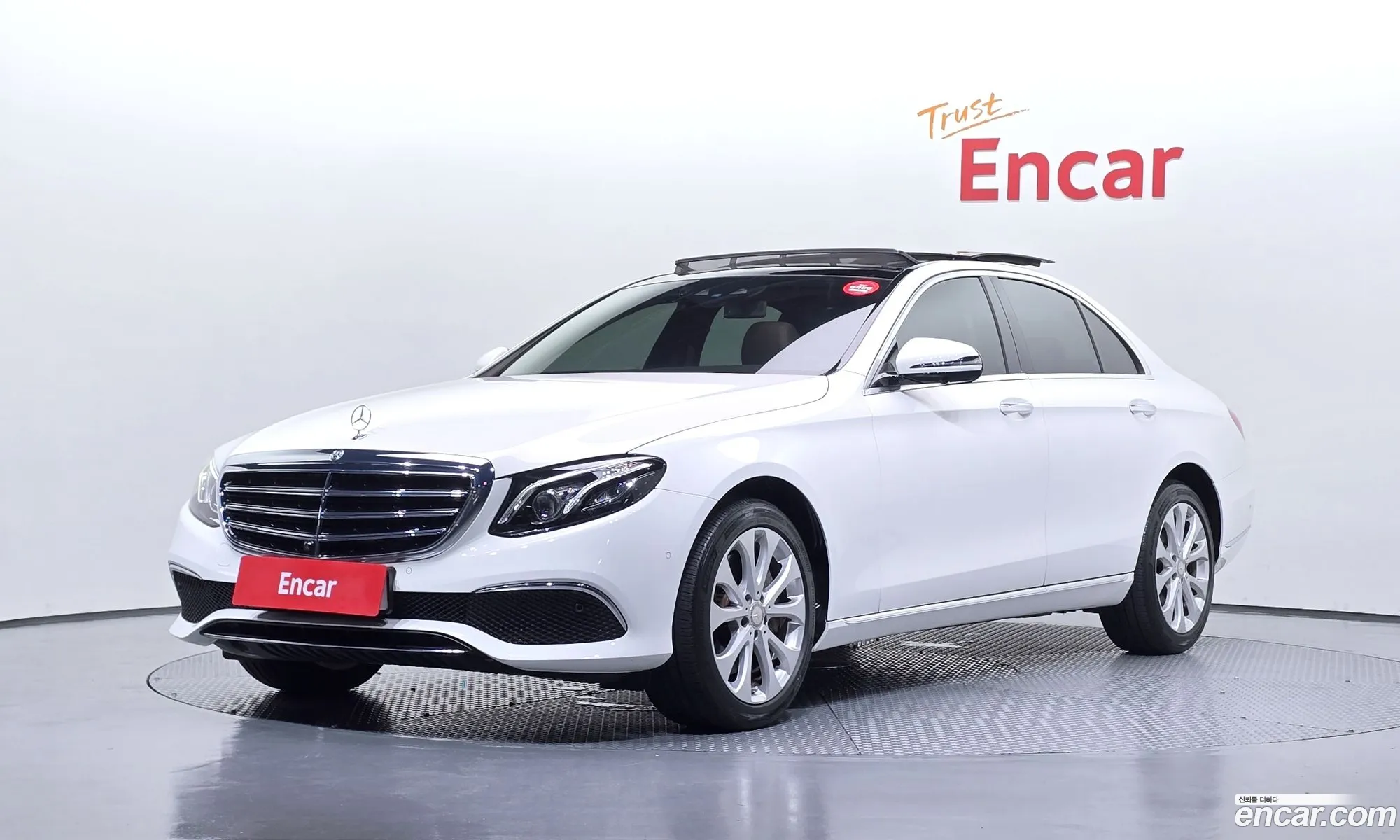 Mercedes-Benz E-Class W213 2017 WDDZF4KB5HA170054 — 9