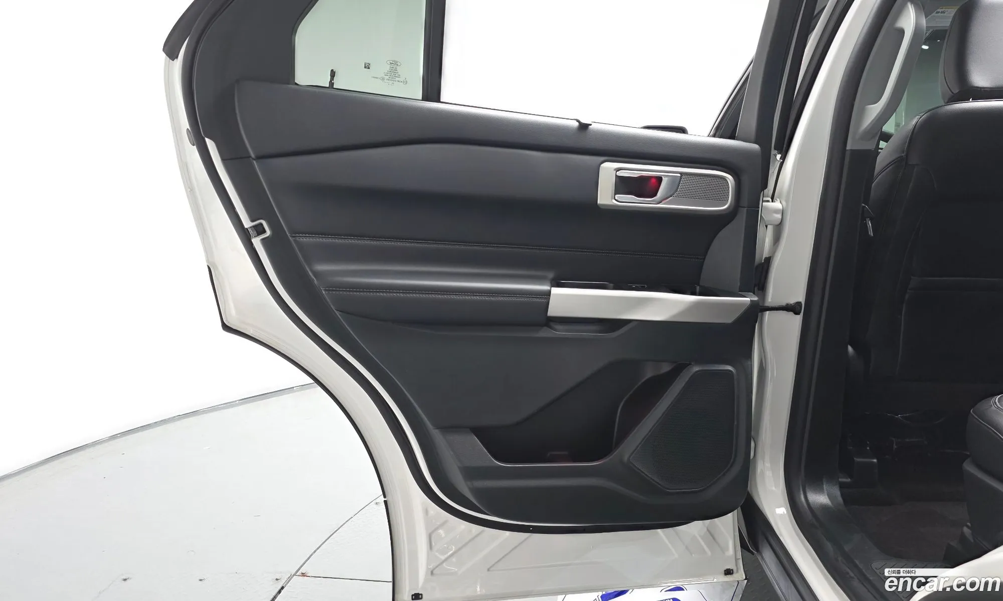 Ford Explorer 6th Gen 2023 1FMSK8FH9PGB54086 — 8
