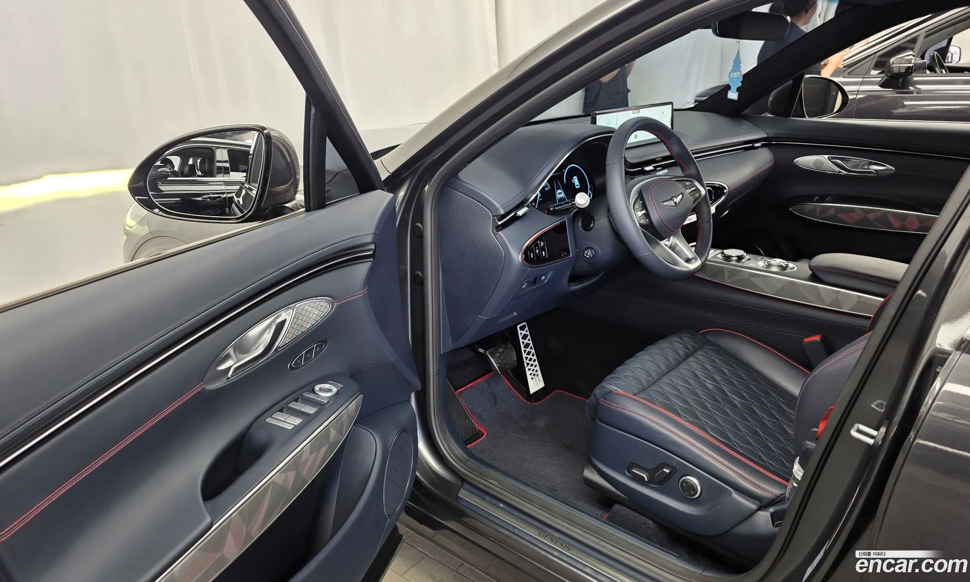 Genesis GV70 2022 — 4