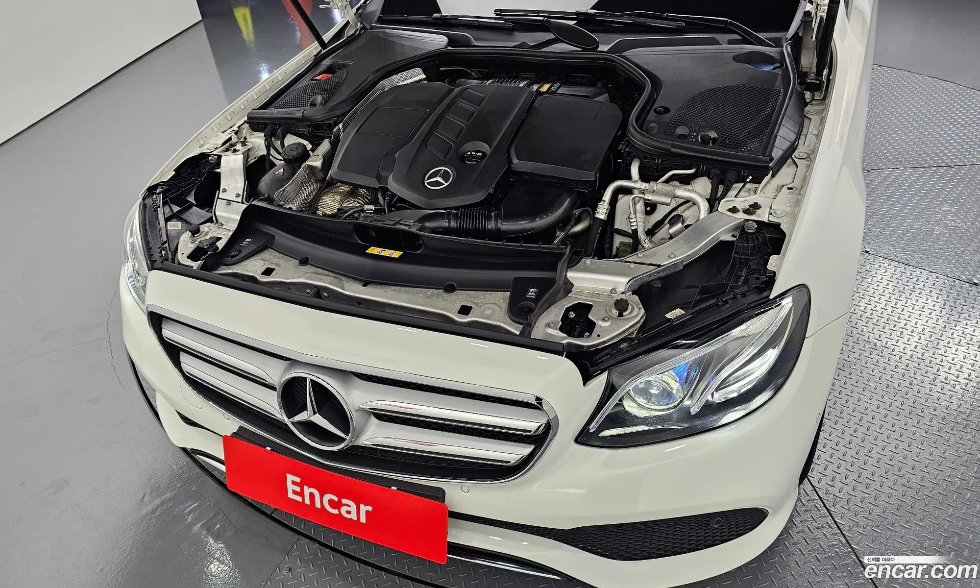 Mercedes-Benz E-Class W213 2018 WDDZF0EB3JA401107 — 20