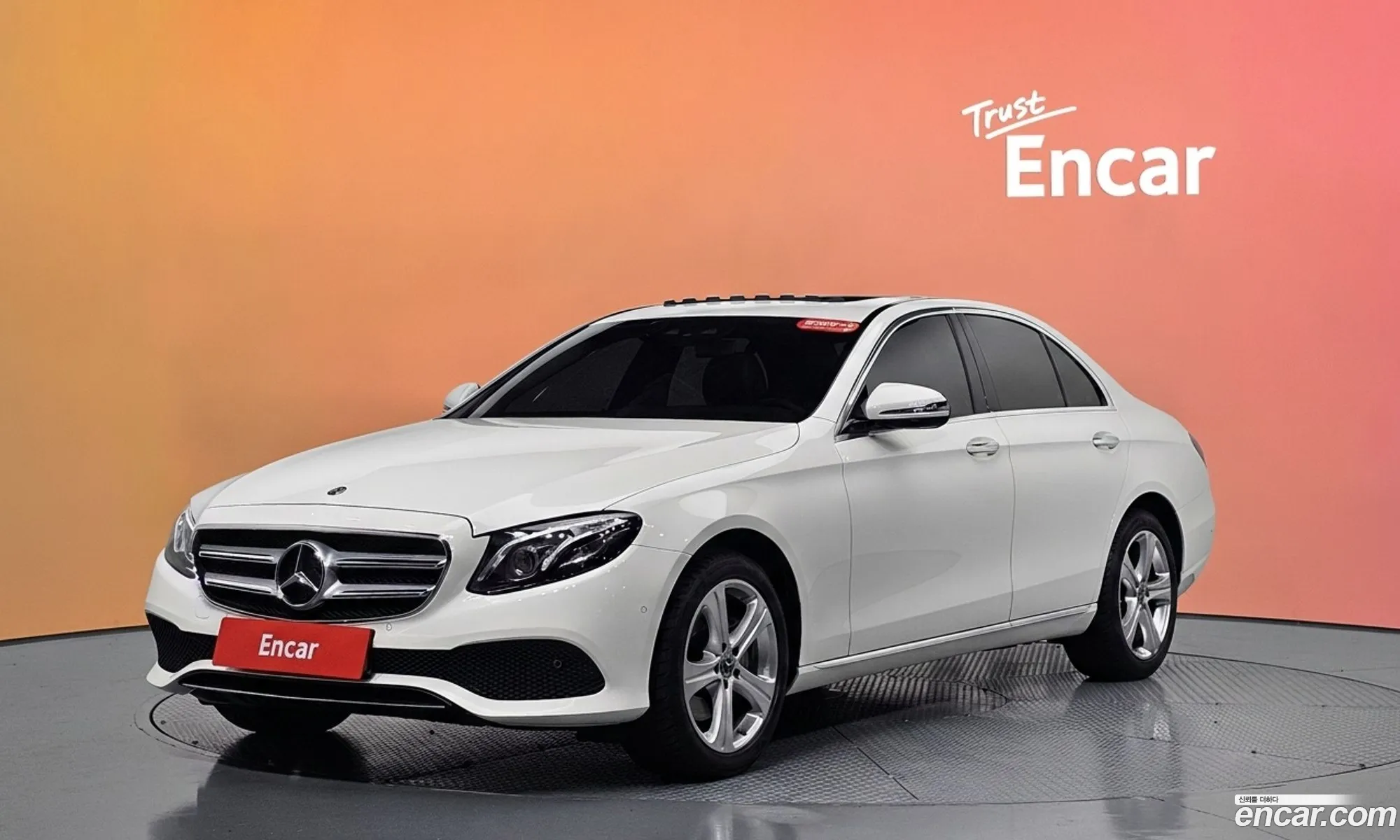 Mercedes-Benz E-Class W213 2018 WDDZF0EB3JA401107 — 3