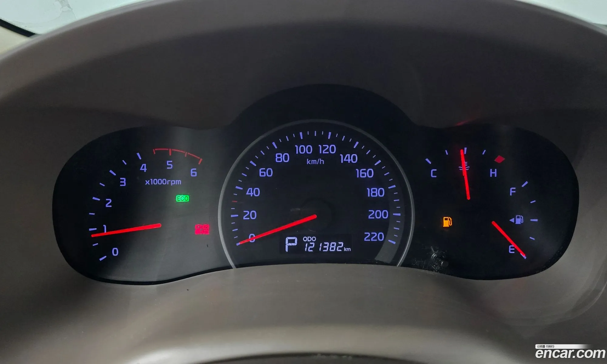 Kia Carnival R 2013 — 10