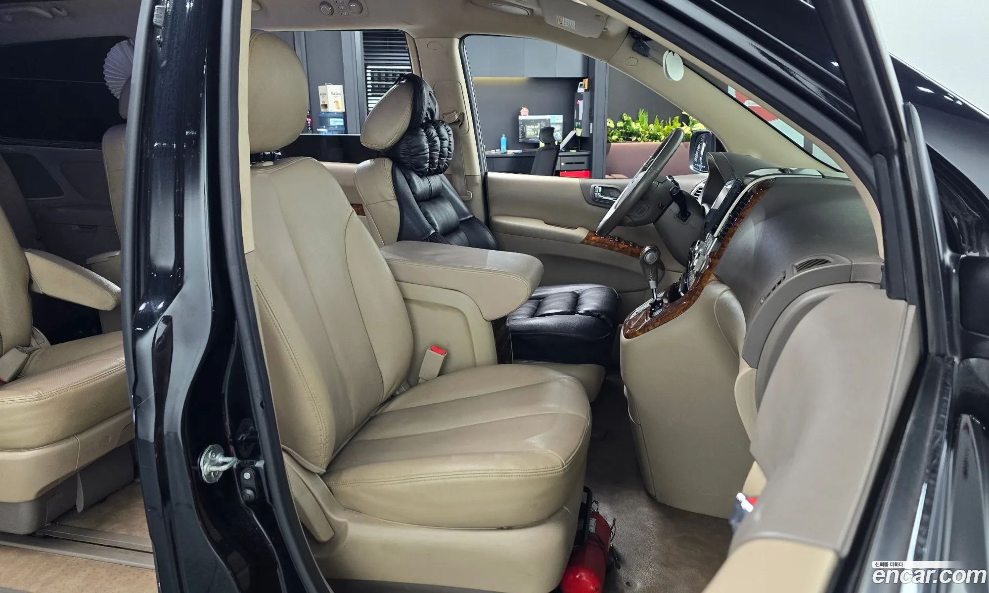 Kia Carnival R 2013 — 15