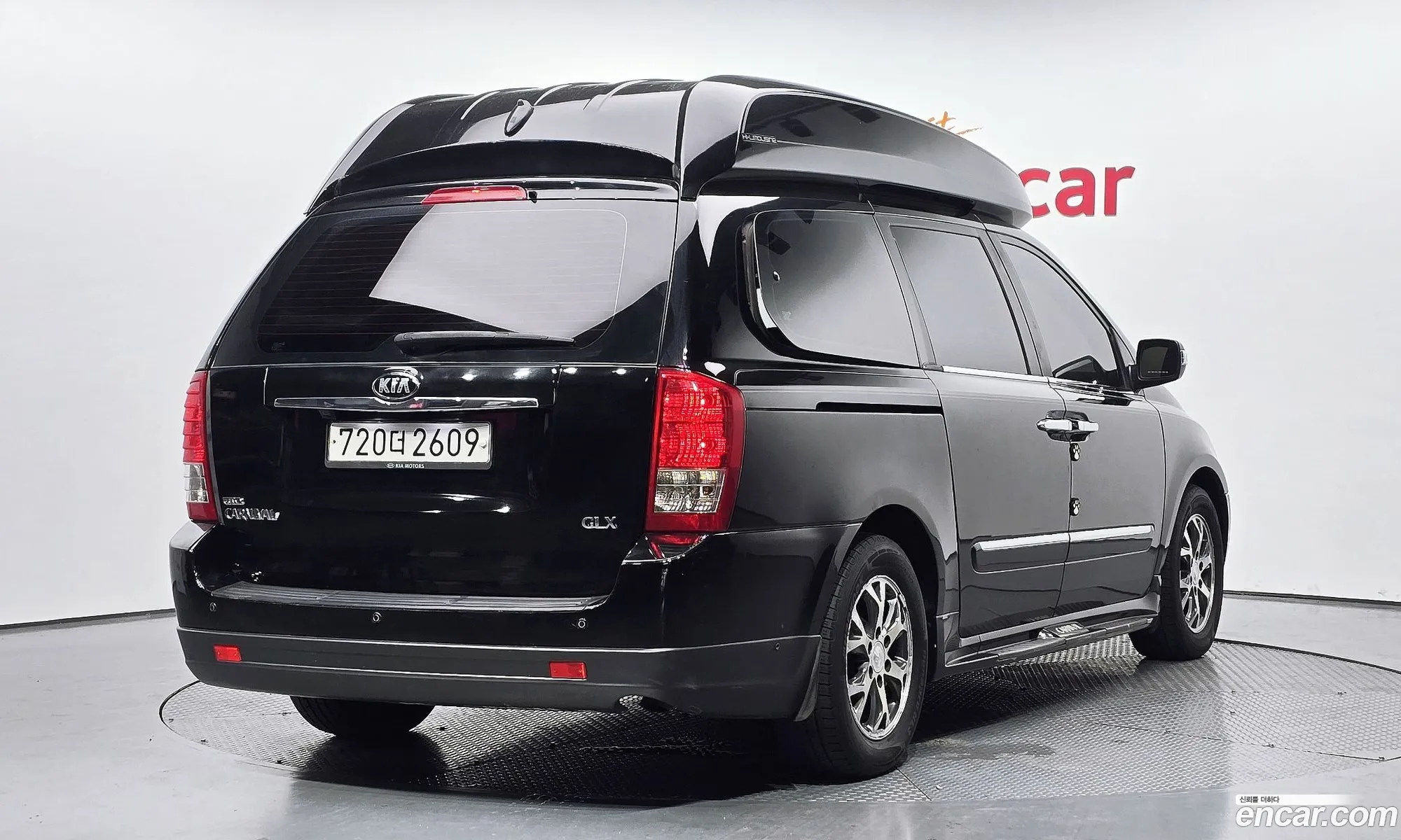 Kia Carnival R 2013 — 2