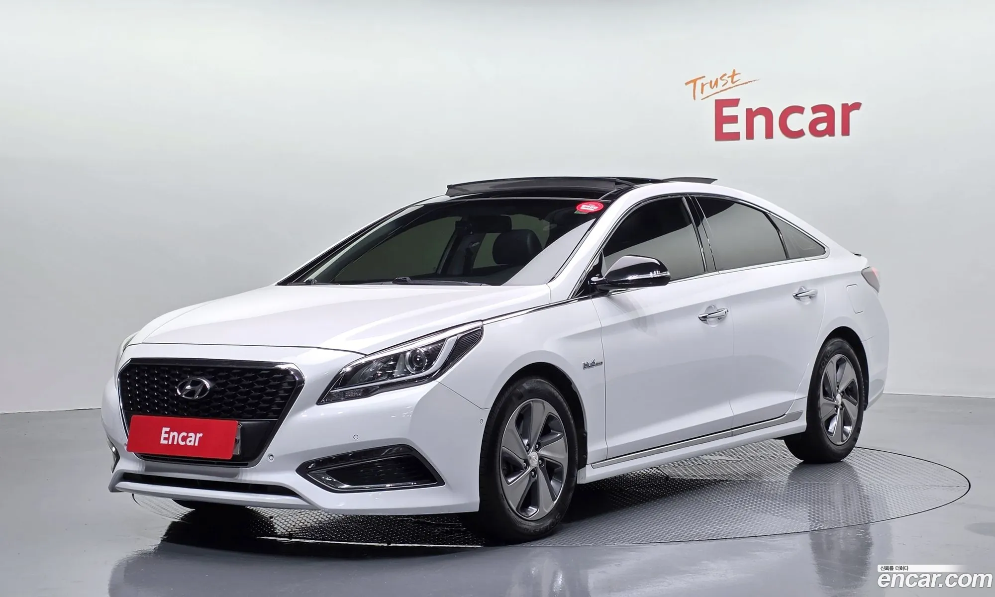 Hyundai LF Sonata Hybrid 2017 — 16