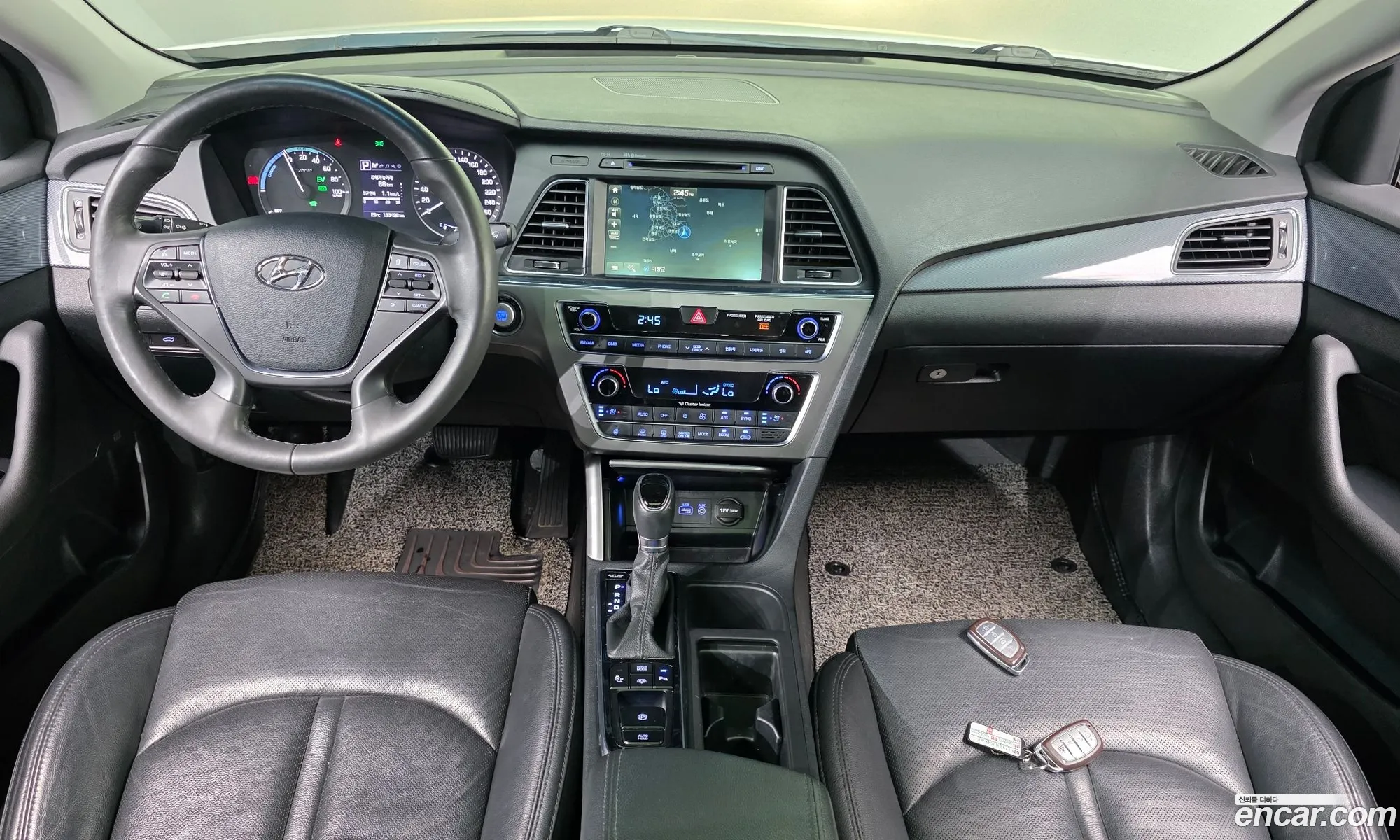 Hyundai LF Sonata Hybrid 2017 — 10
