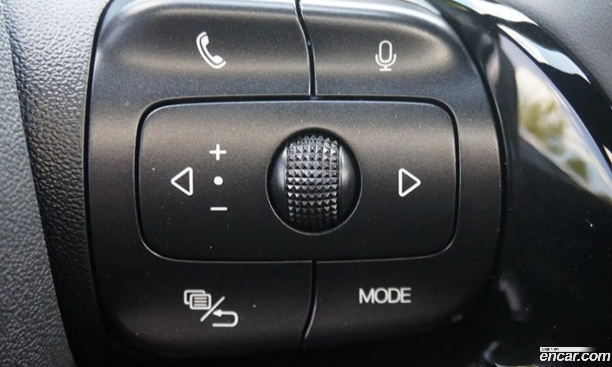 BYD Dolphin 2026 — 10