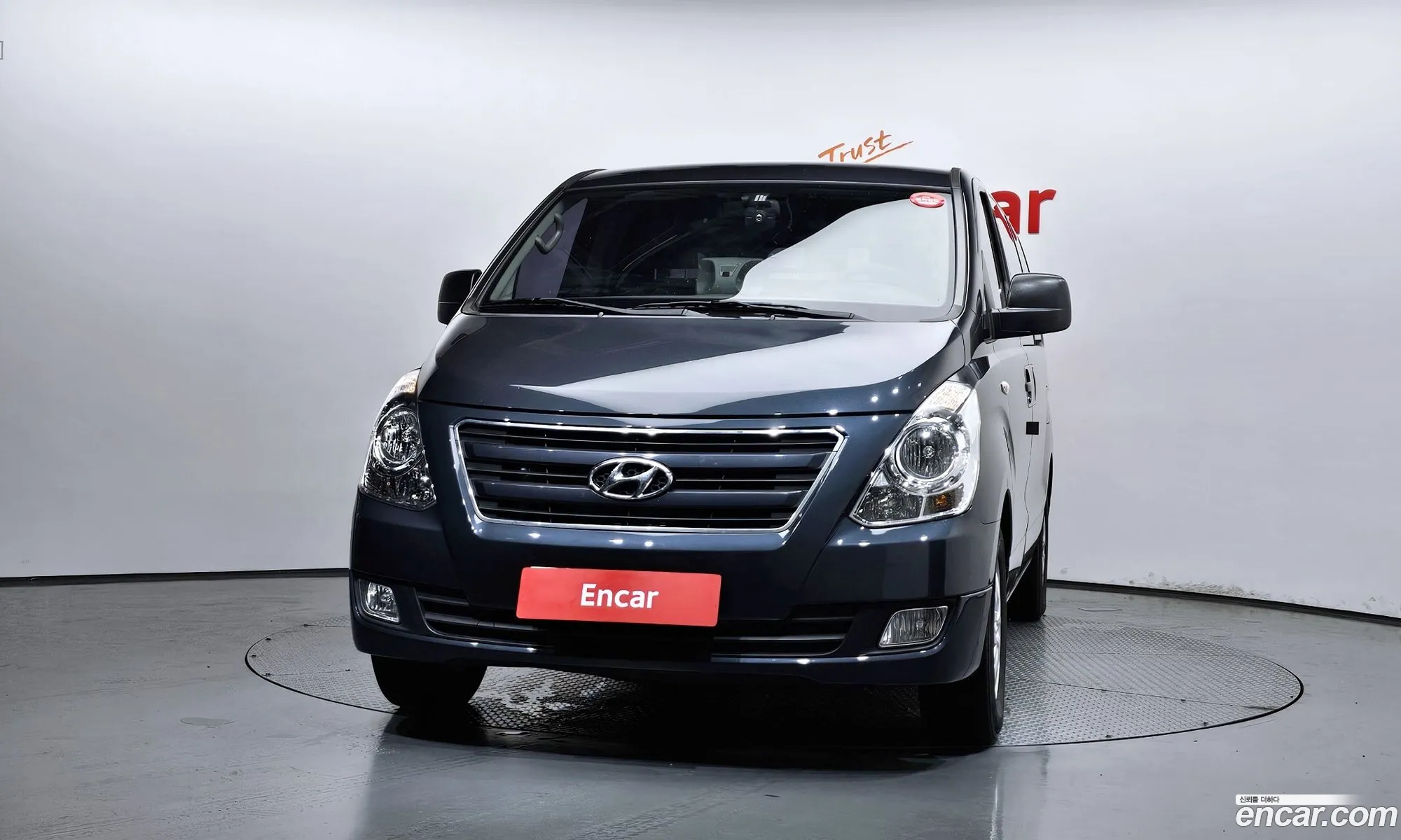 Hyundai Grand Starex 2017 — 14