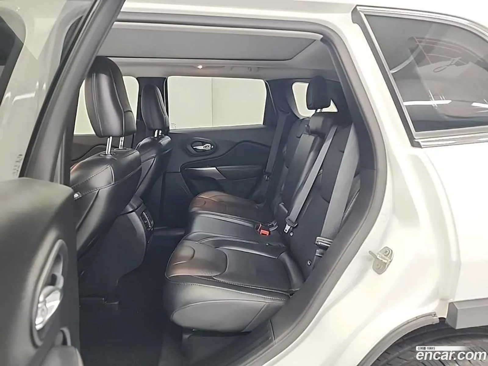 Jeep Cherokee 2021 — 11