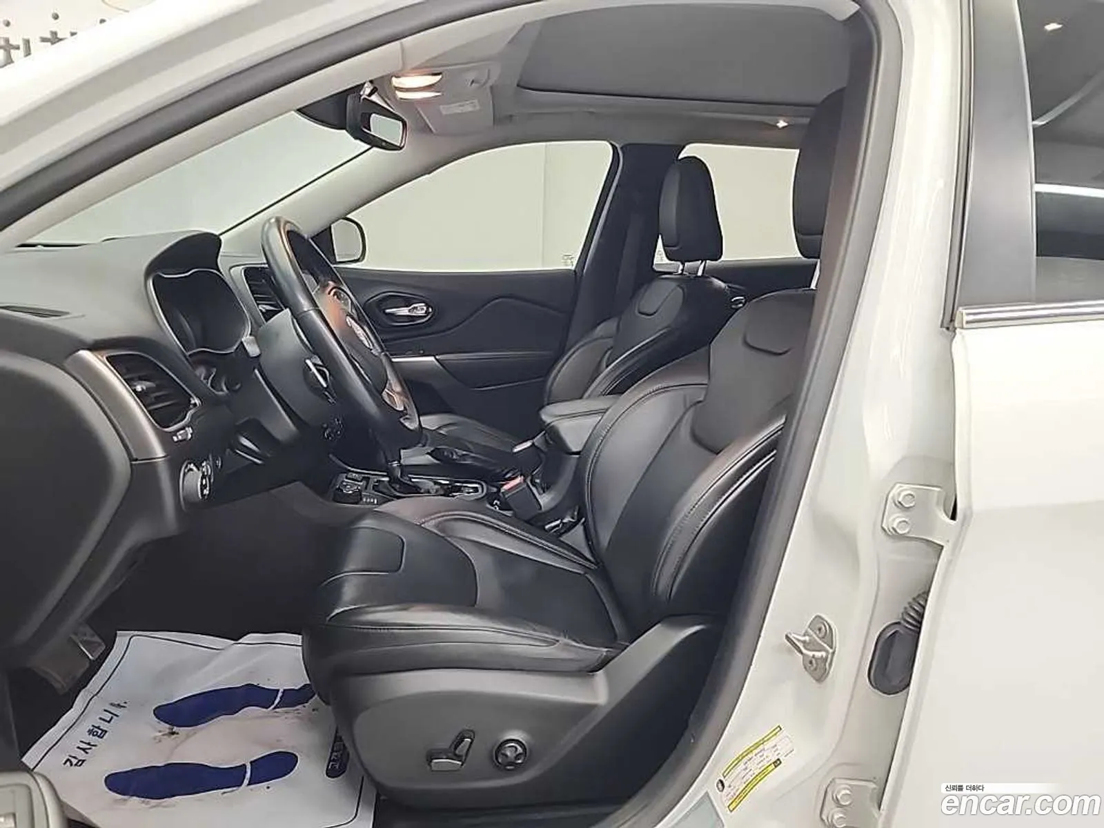 Jeep Cherokee 2021 — 3