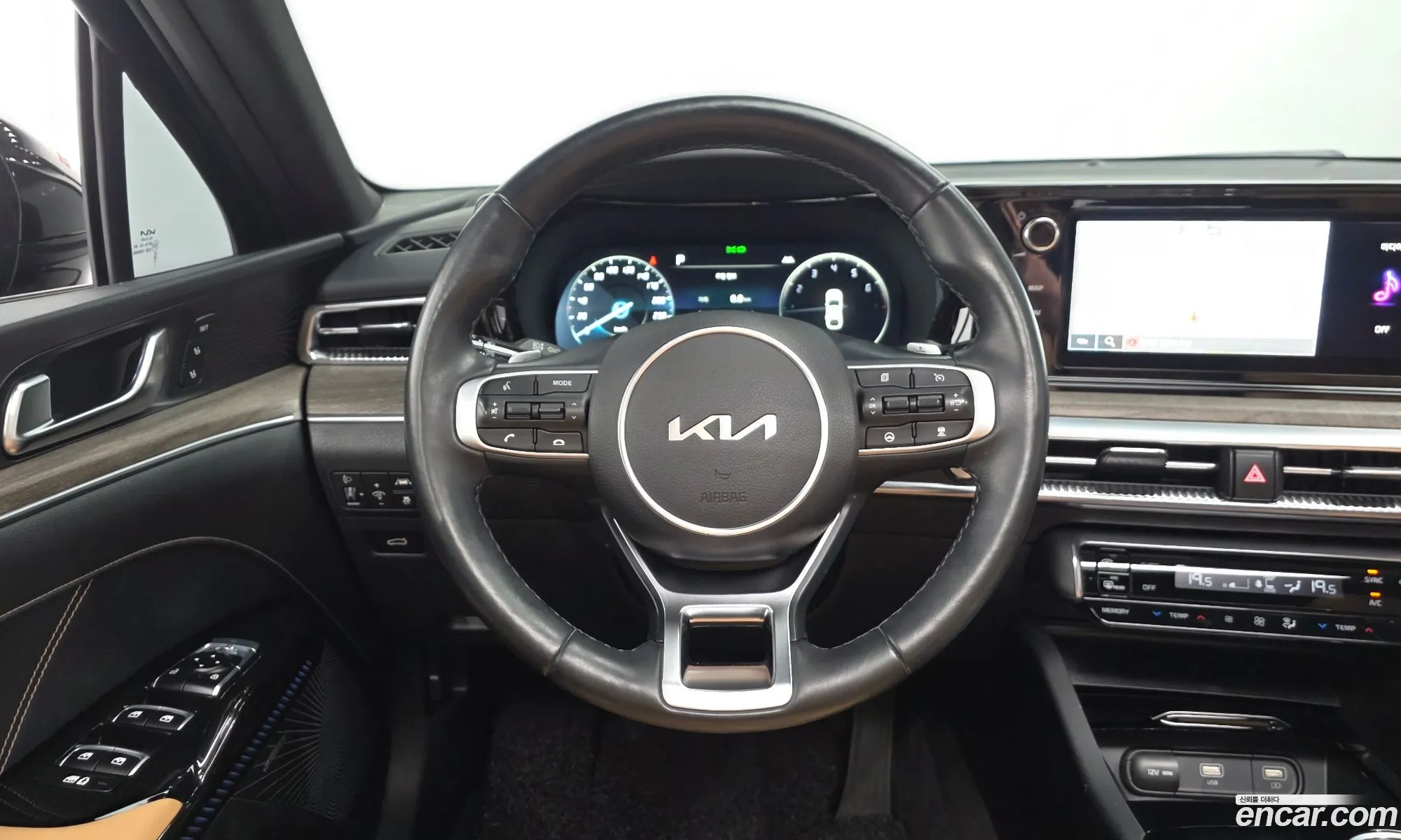 Kia K5 2022 — 13