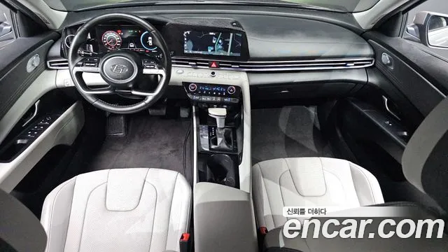 Hyundai Elantra Hybrid 2021 — 4