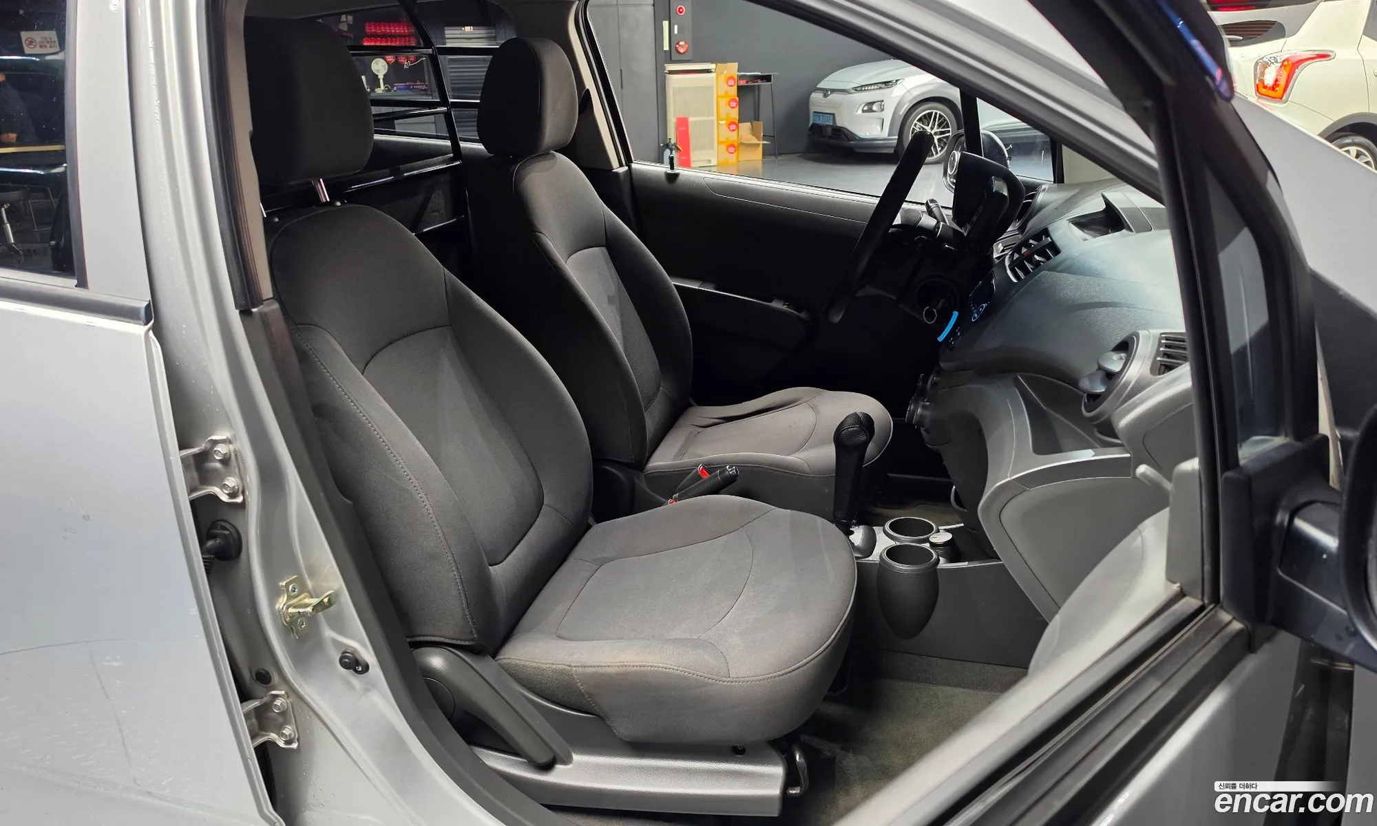Chevrolet (GM Daewoo) Spark 2012 — 28