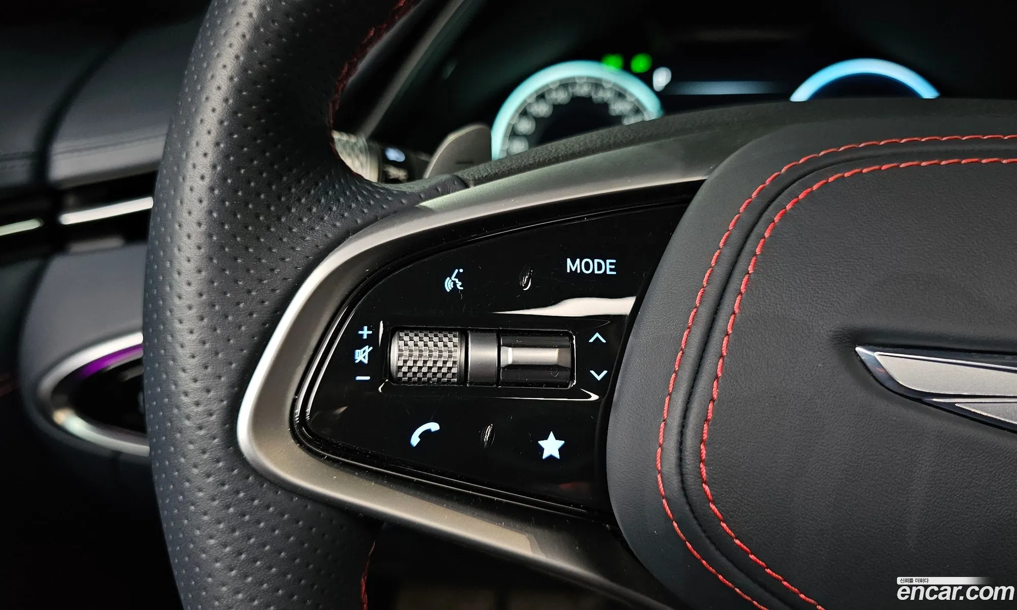 Genesis GV70 2021 — 13