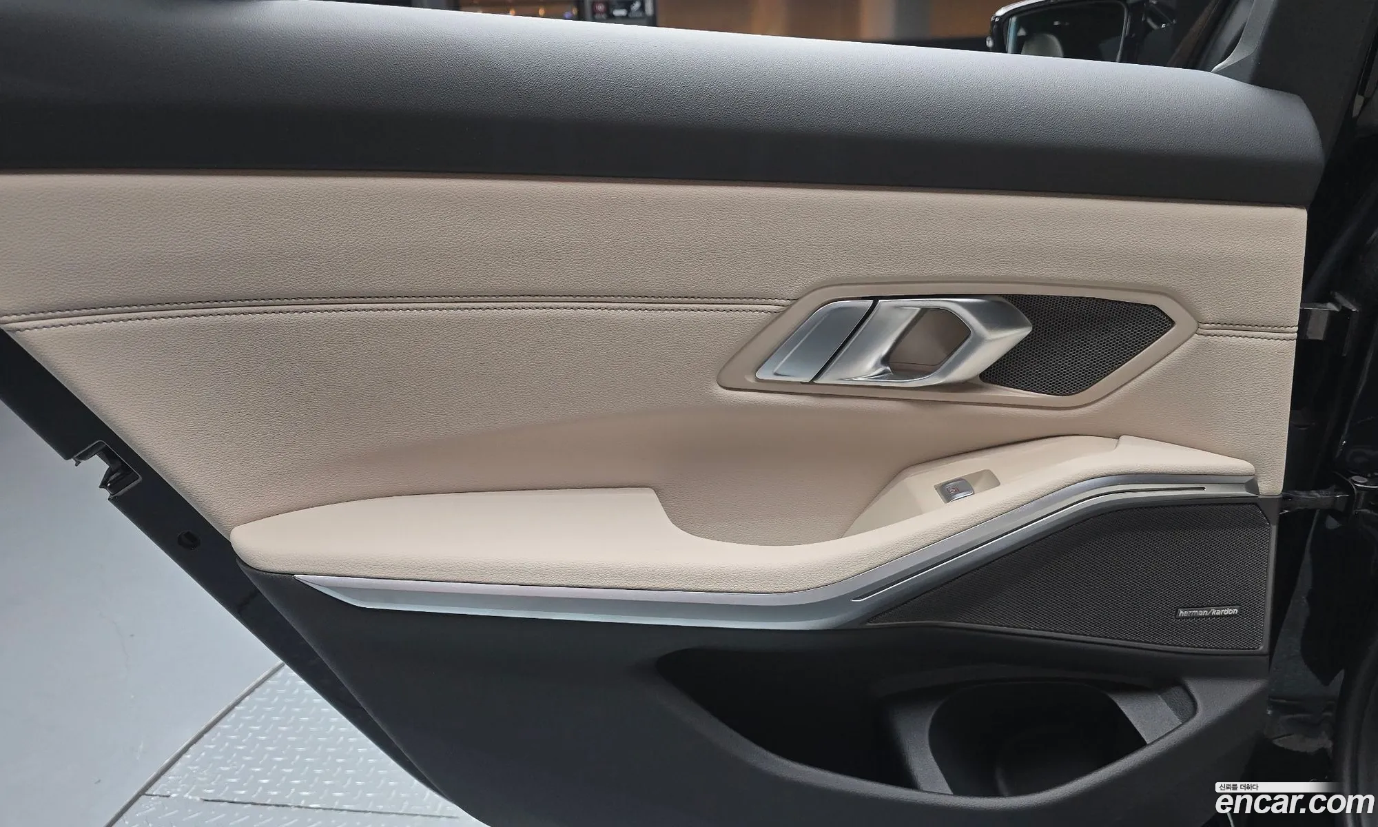 BMW 3 Series 2025 — 17