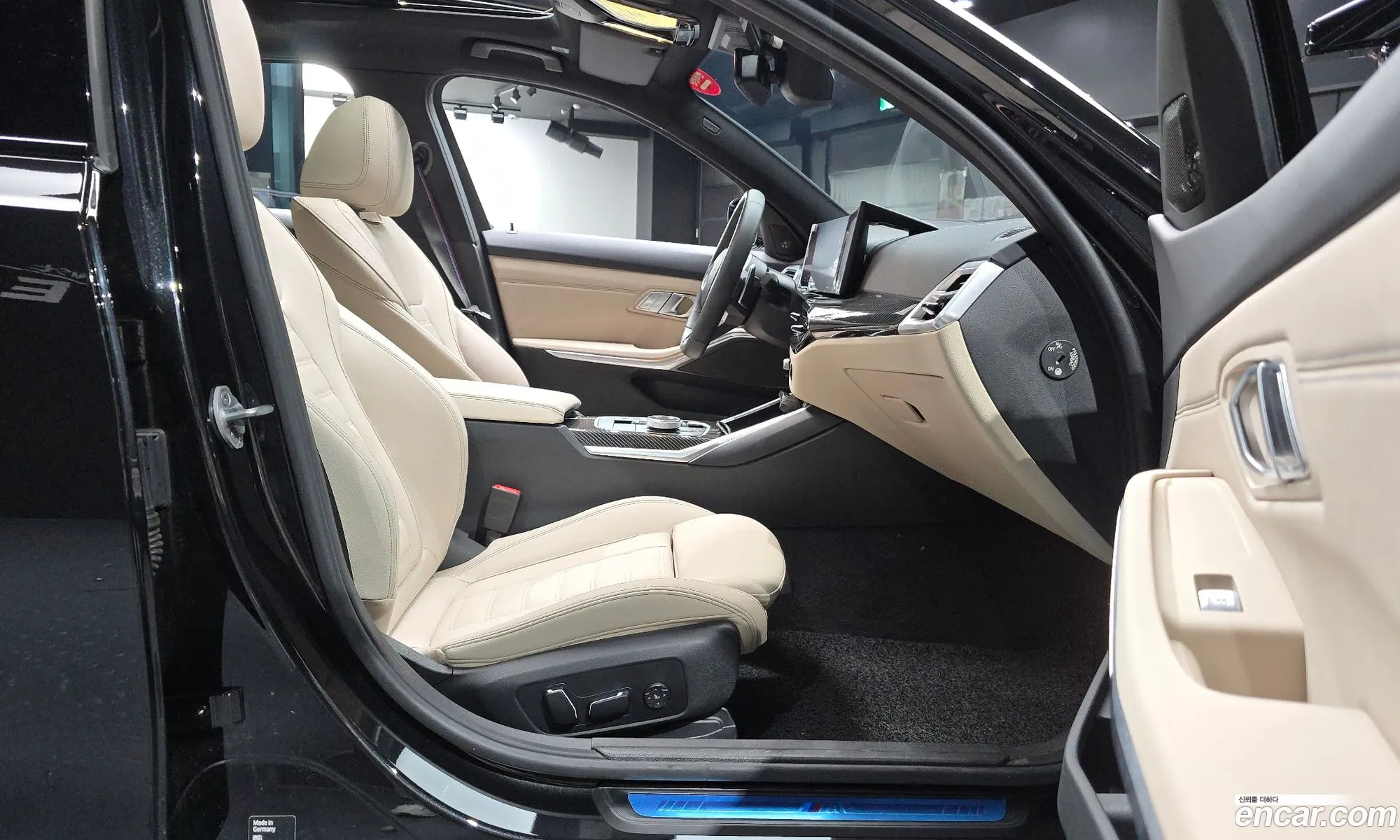 BMW 3 Series 2025 — 21