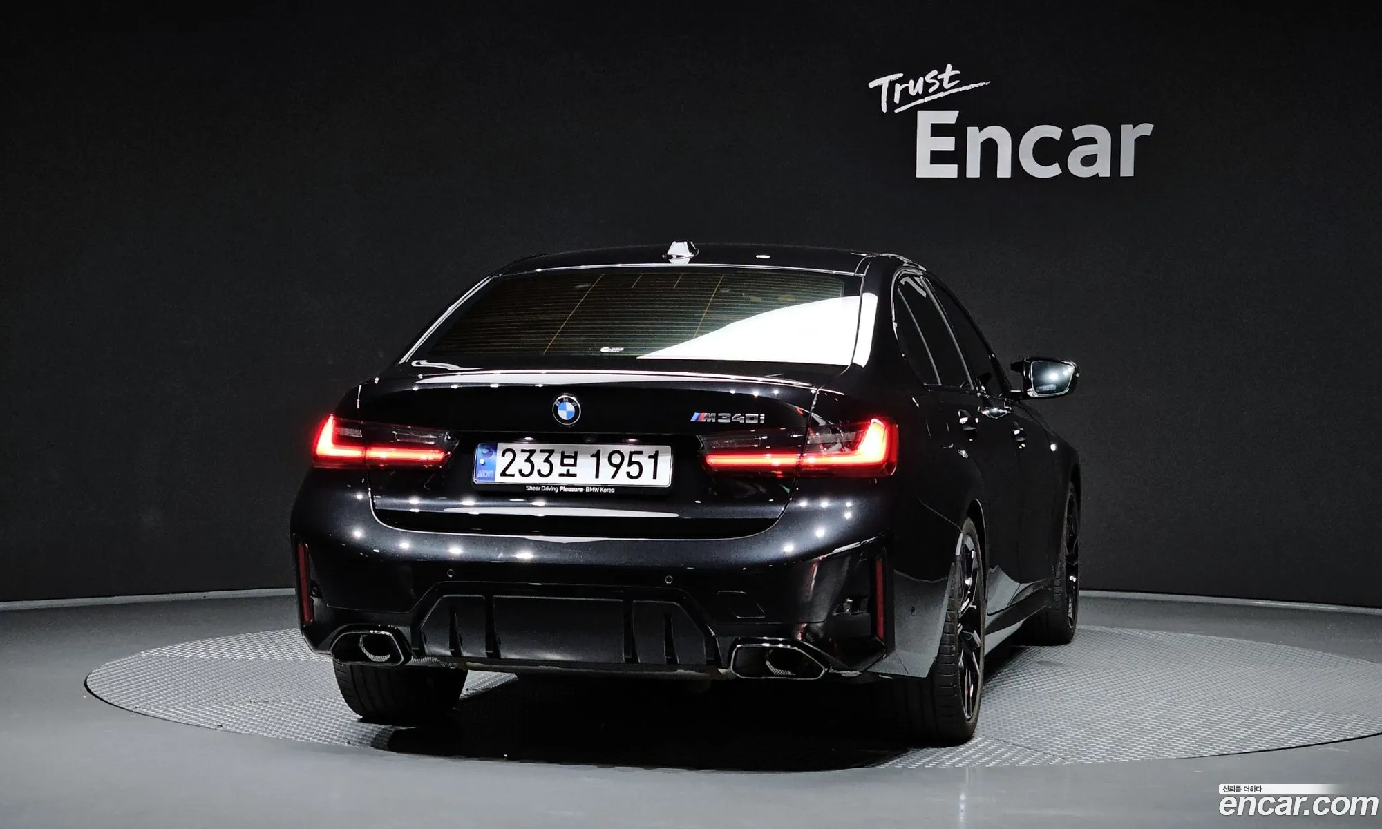 BMW 3 Series 2025 — 10