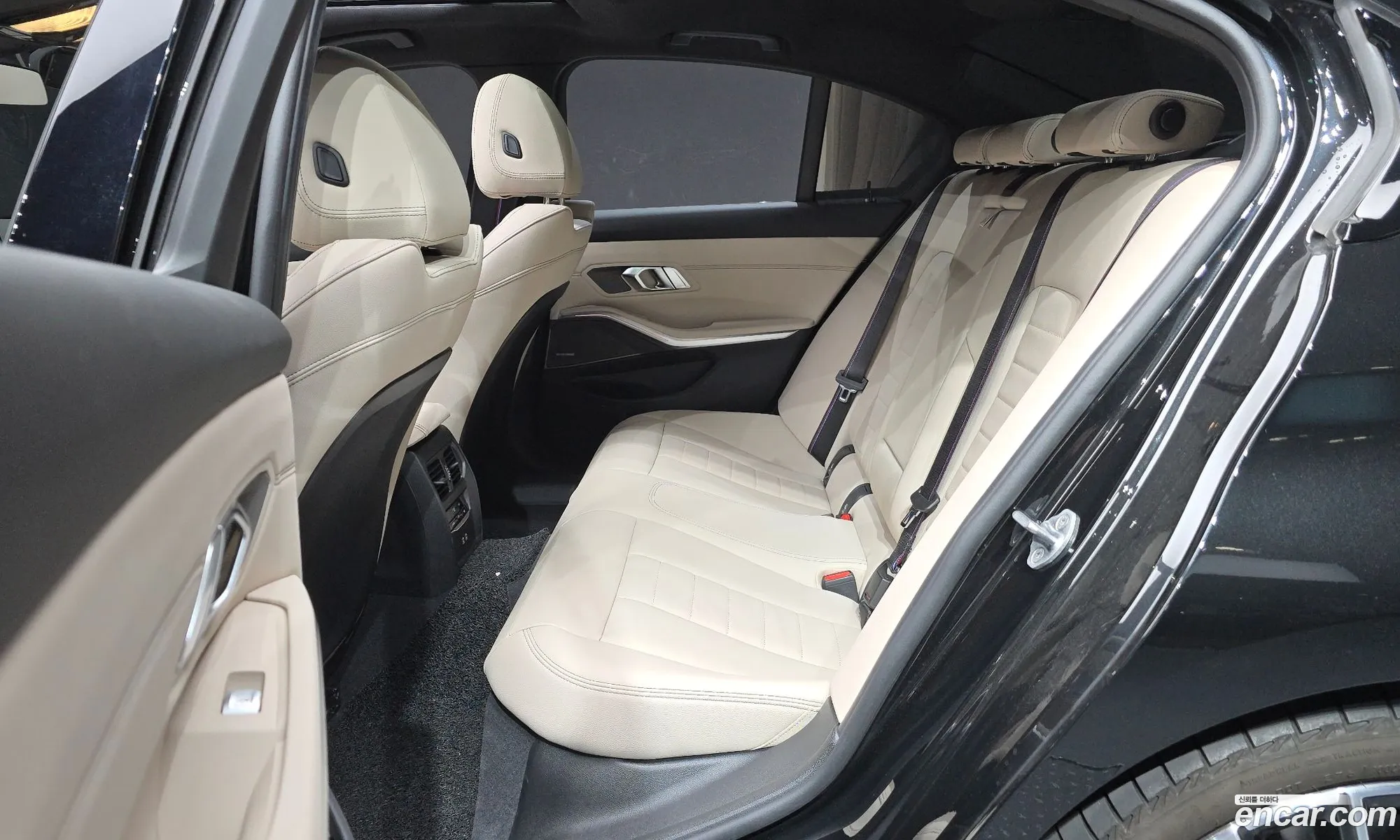 BMW 3 Series 2025 — 25