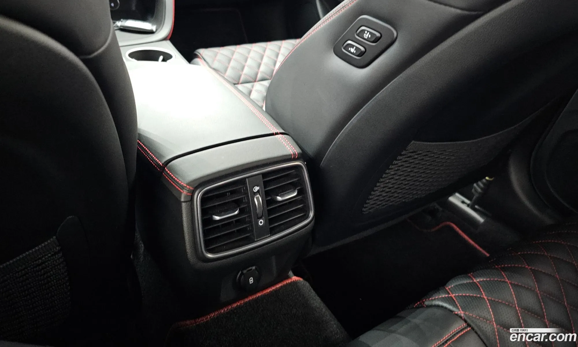 Genesis G70 2021 — 17