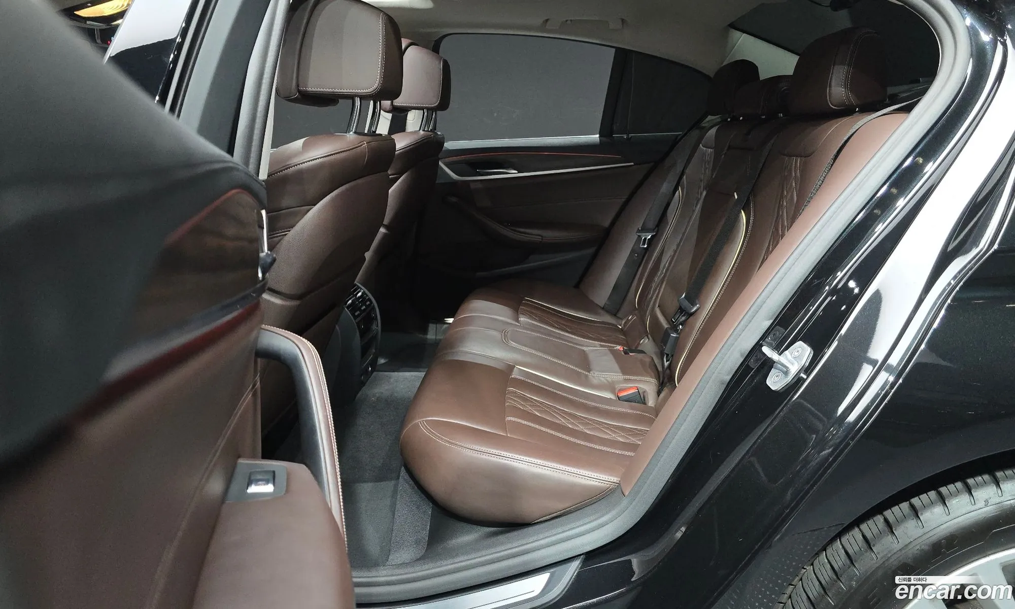 BMW 5 Series 2019 WBAJF3101KWW48110 — 25