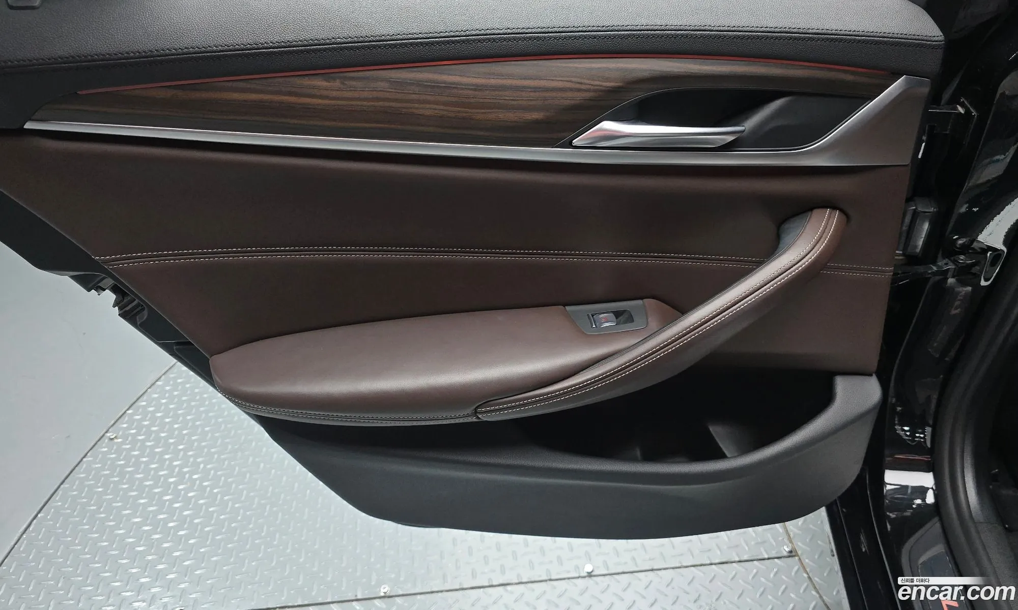 BMW 5 Series 2019 WBAJF3101KWW48110 — 27