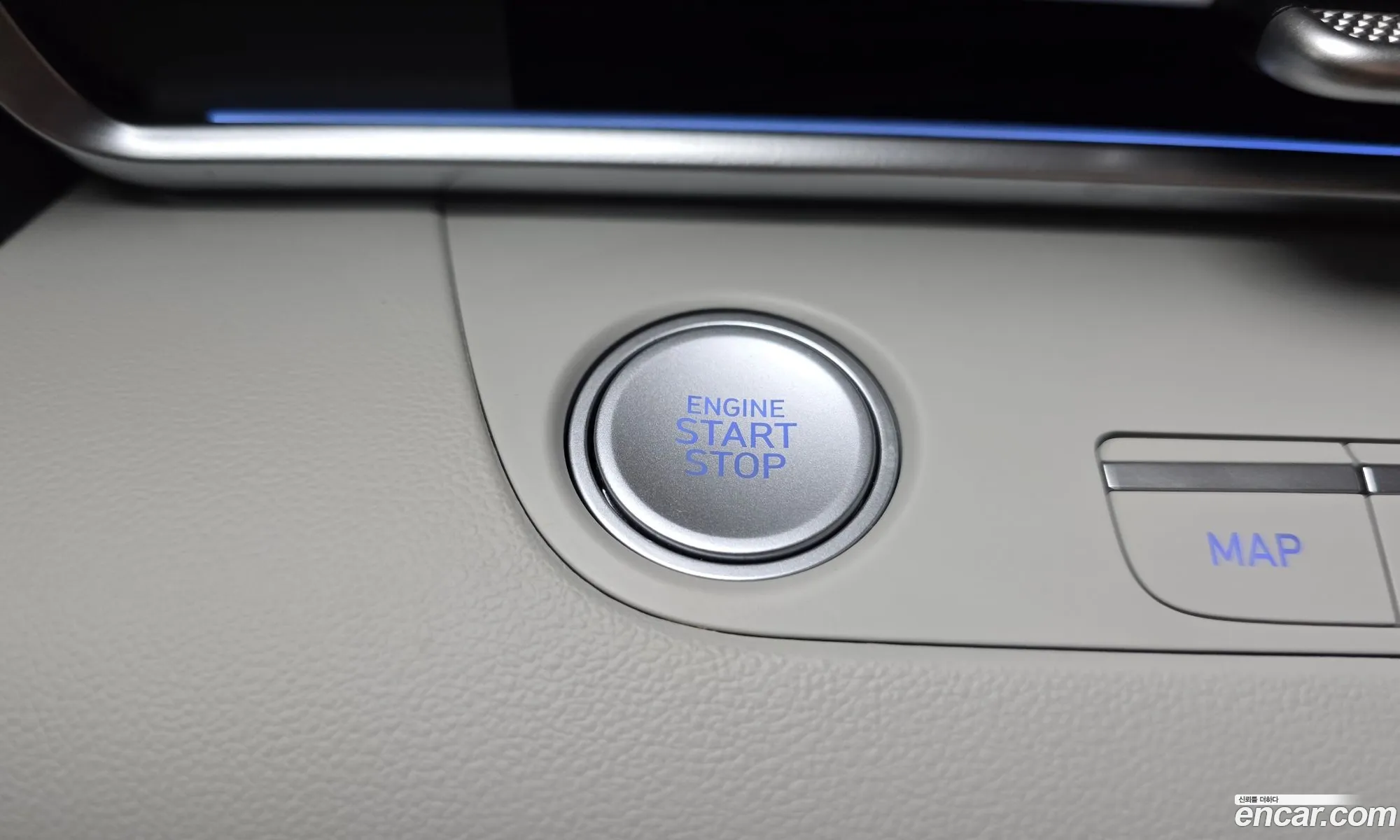 Hyundai Elantra 2022 — 5