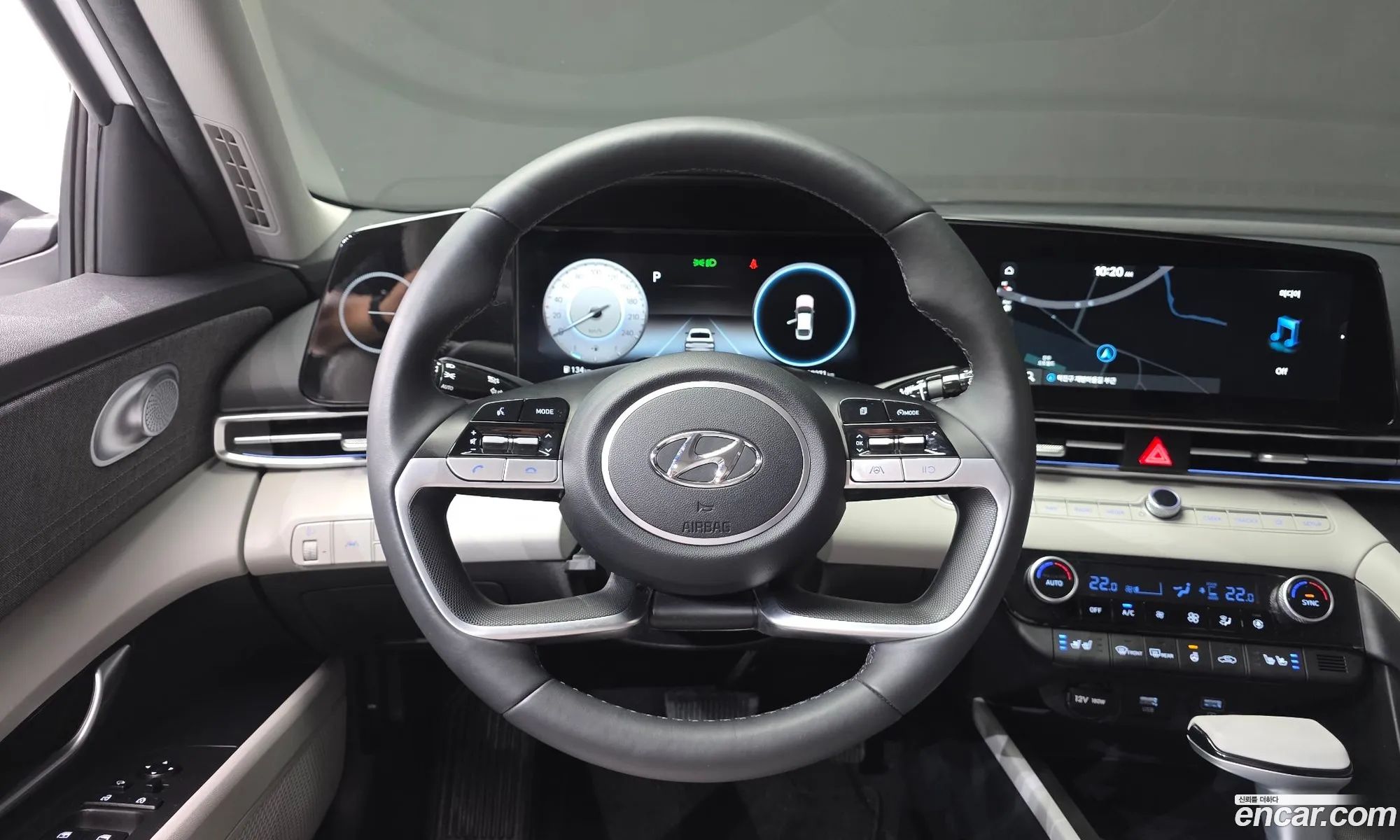 Hyundai Elantra 2022 — 18