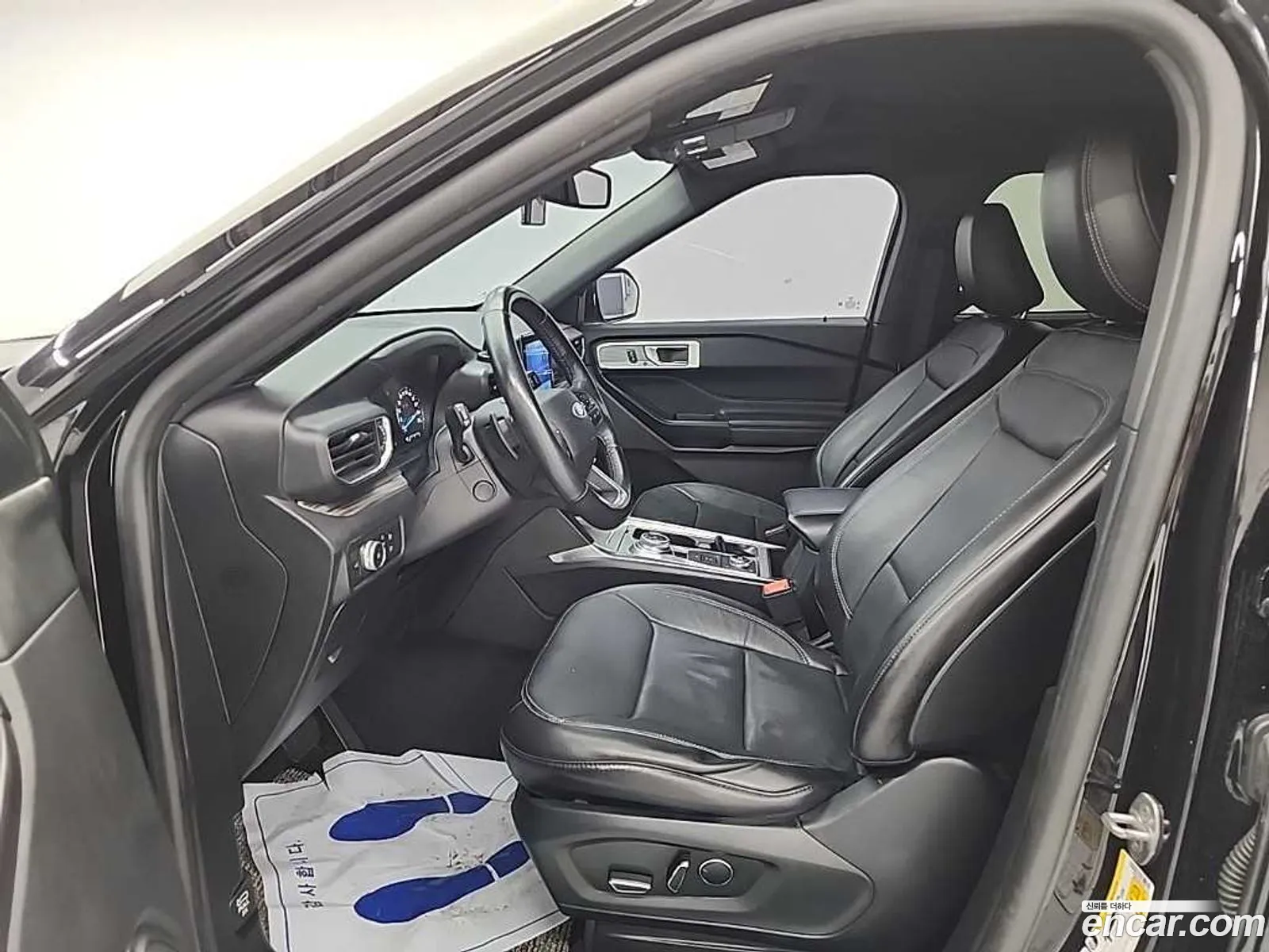 Ford Explorer 6th Gen 2020 — 5