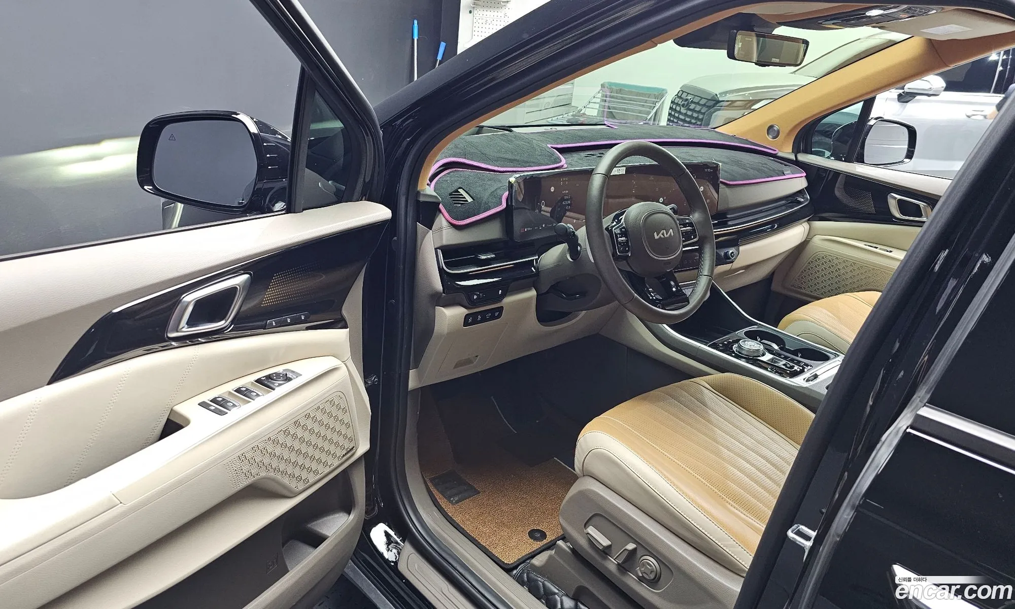 Kia Carnival 2024 — 7