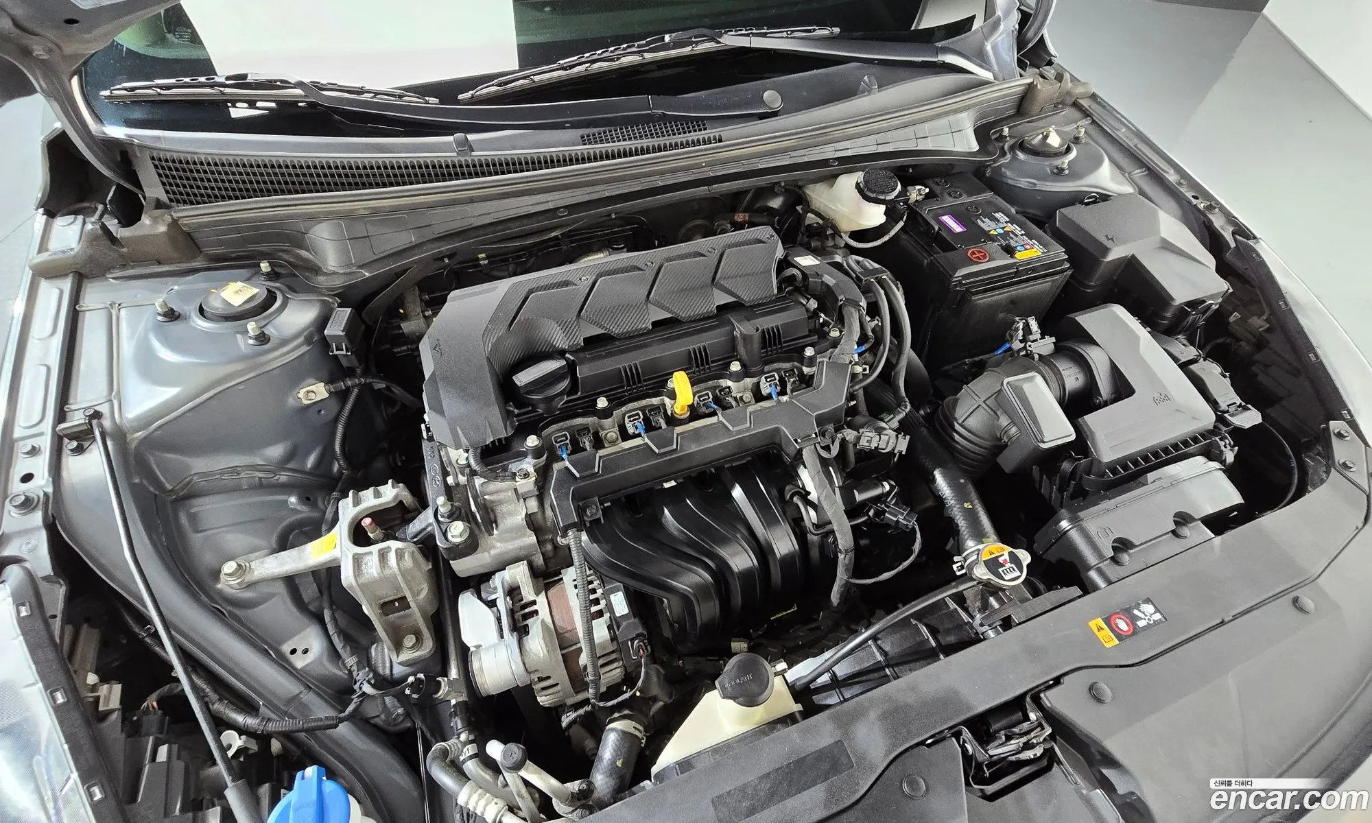 Hyundai Elantra 2021 — 23