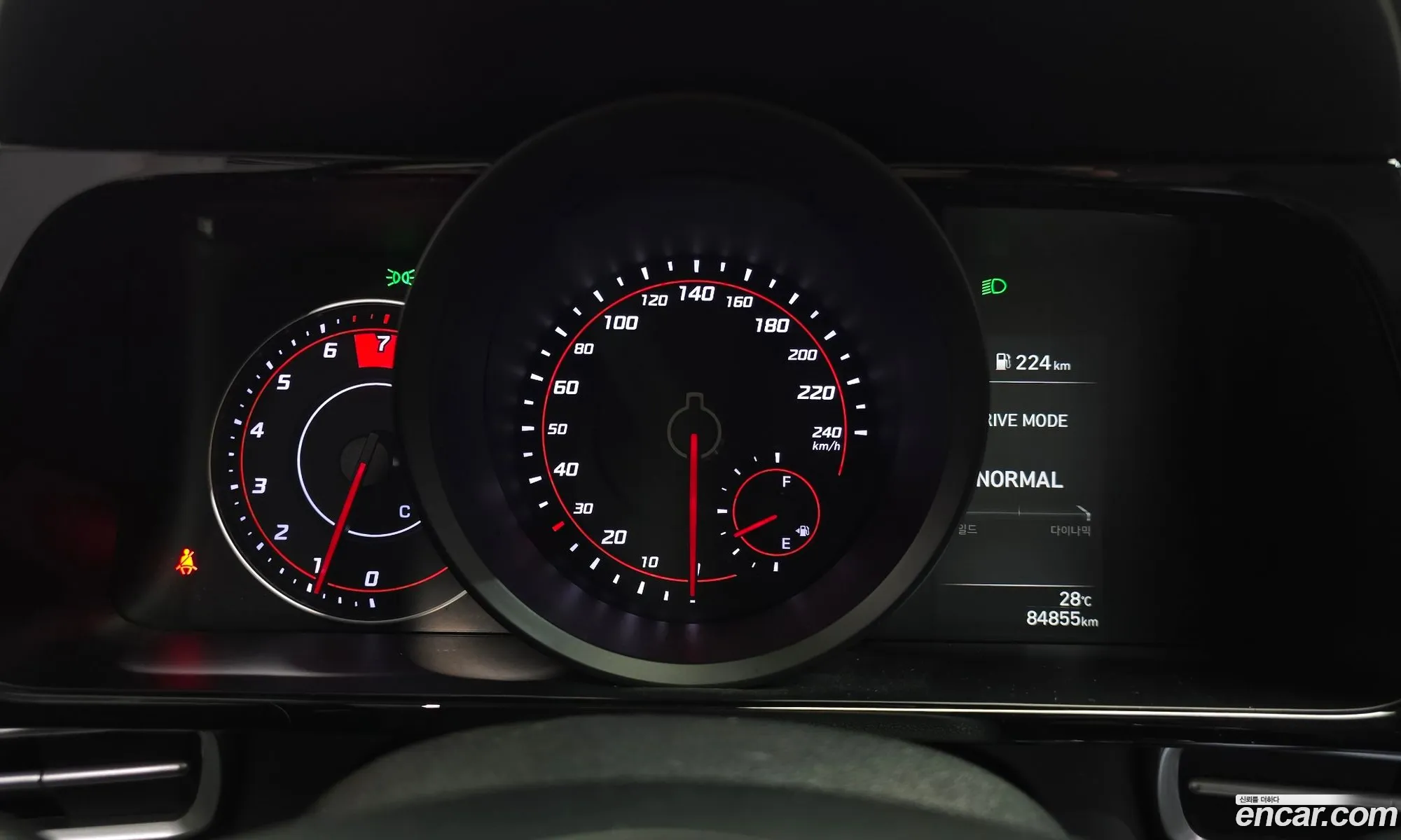 Hyundai Elantra 2021 — 29