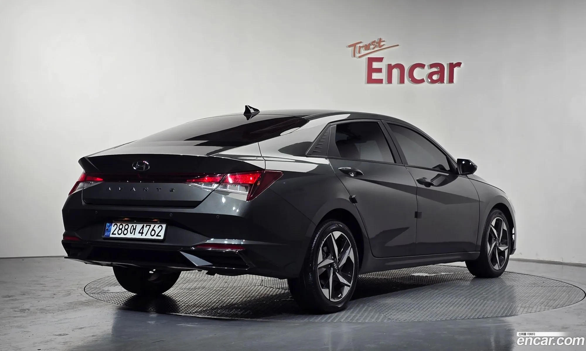Hyundai Elantra 2021 — 19