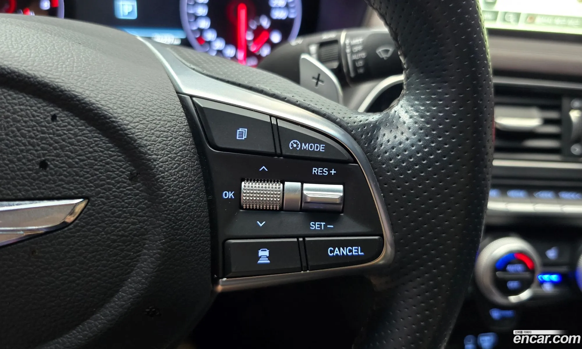 Genesis G70 2018 — 13